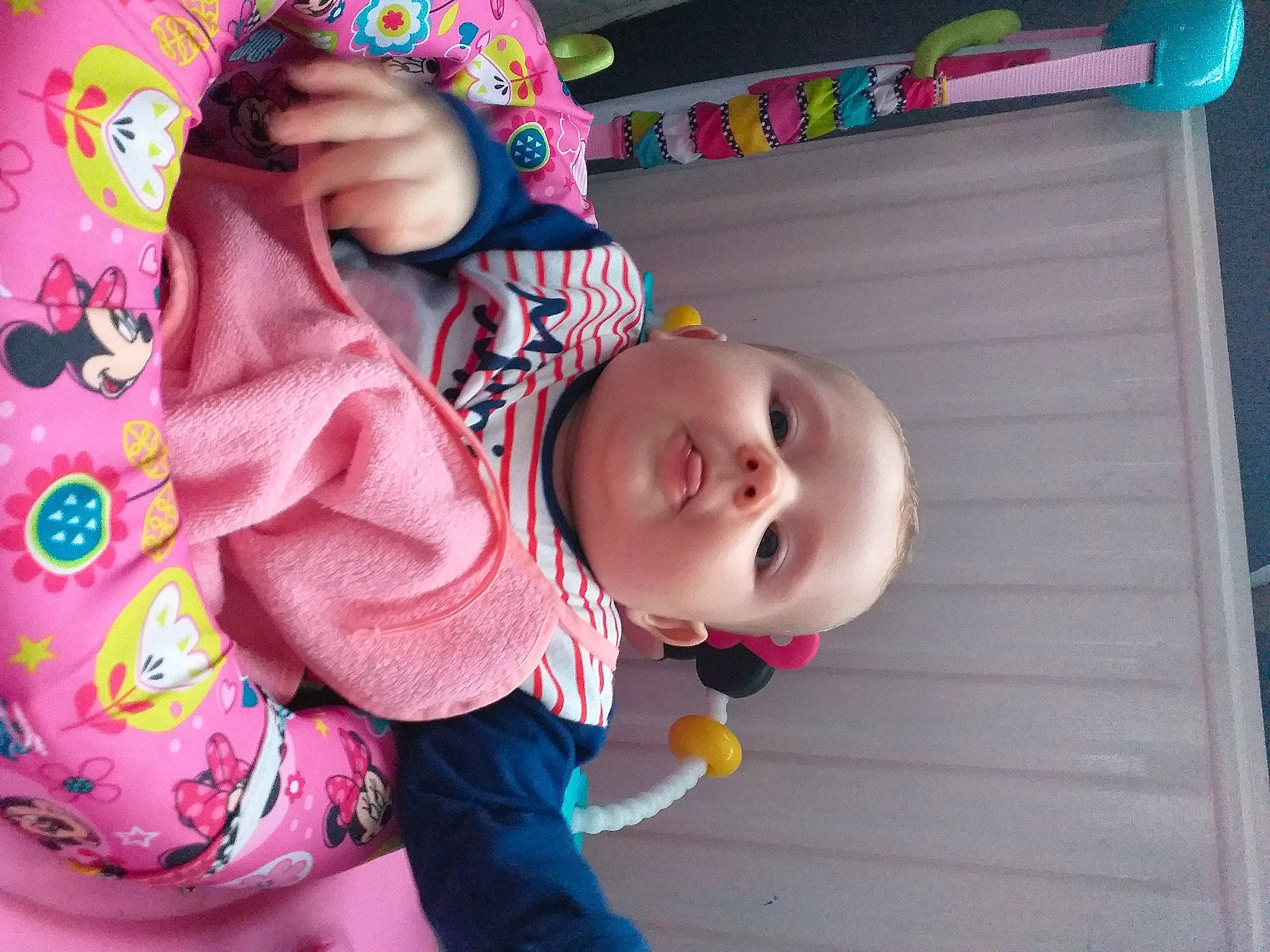 Jade participe au concours pour gagner de l'argent avec cette photo : baby, beauty, child, fun, happy, person, pink, play, skin, smile, toddler