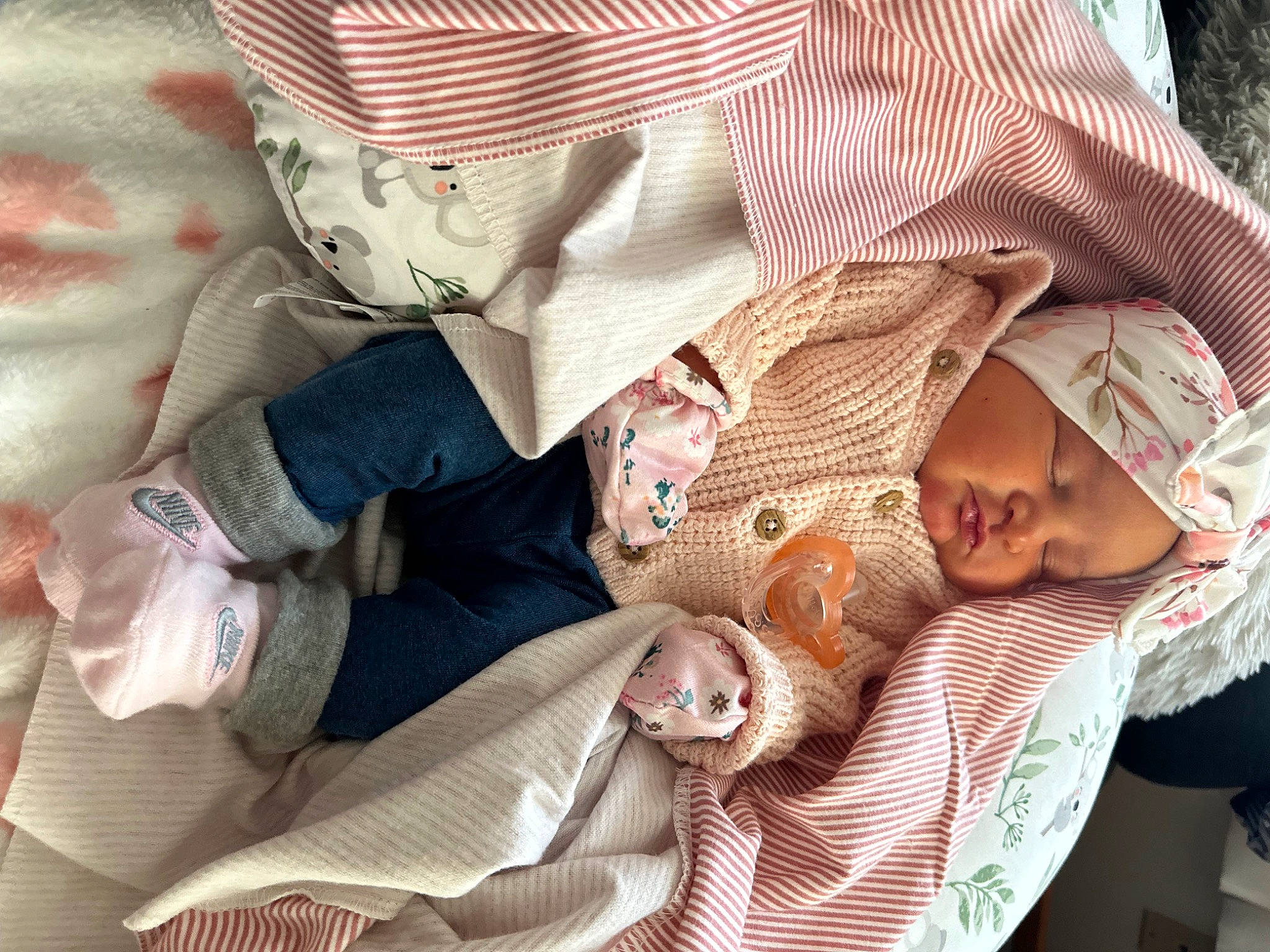 Zaylin is registered to the contest to win money with this photo: baby, baby_products, baby_toddler_clothing, button, child, collar, comfort, dress_shirt, fashion_accessory, happy, linens, pattern, person, skin, sleeve, toddler, tree