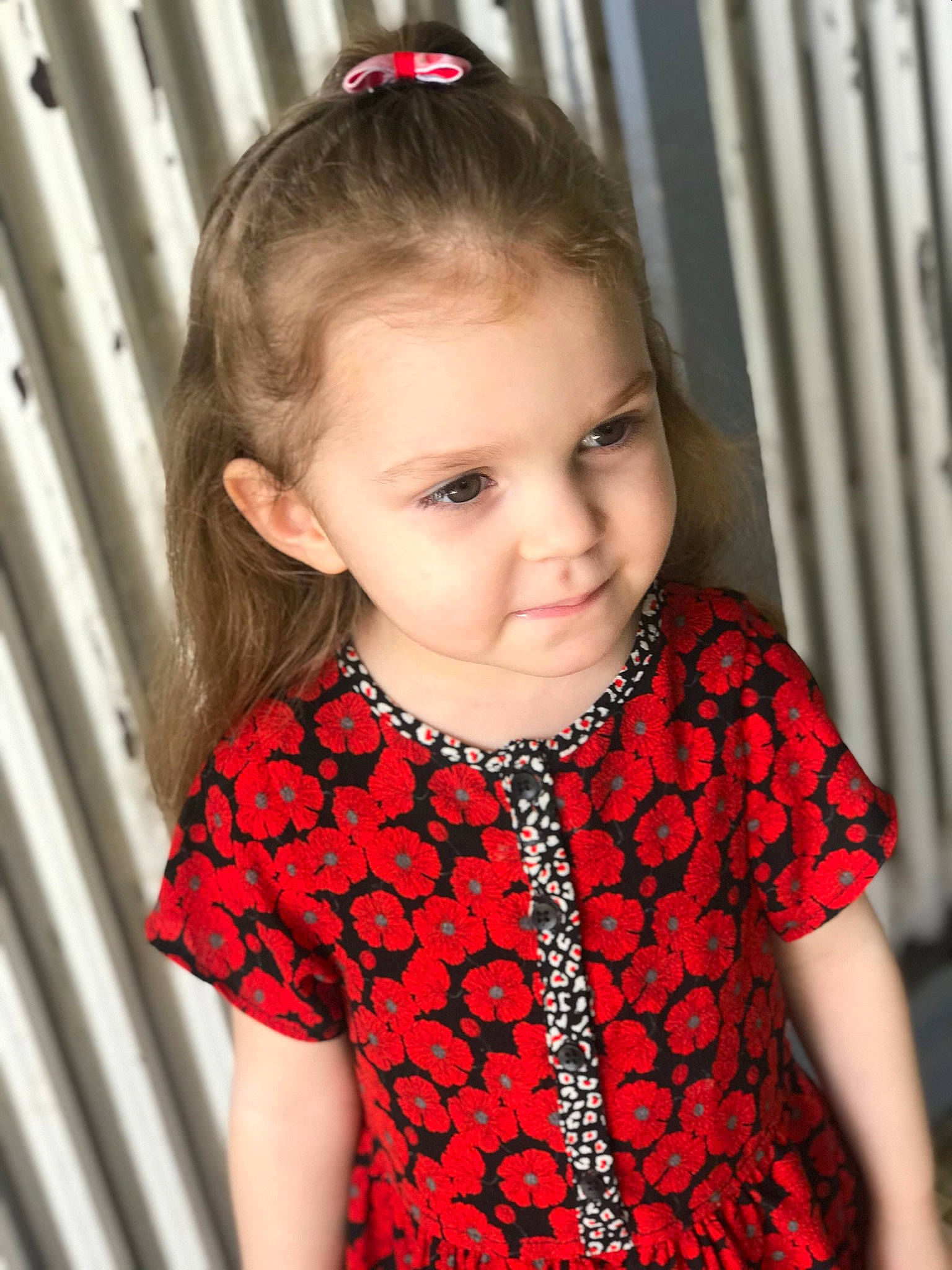 Nihel a rejoint le concours — aidez-le/la à gagner de superbes lots ! baby_toddler_clothing, cheek, day_dress, eye, eyelash, face, flash_photography, hair, hairstyle, head, iris, lip, neck, organ, outerwear, person, shoulder, skin, sleeve, standing