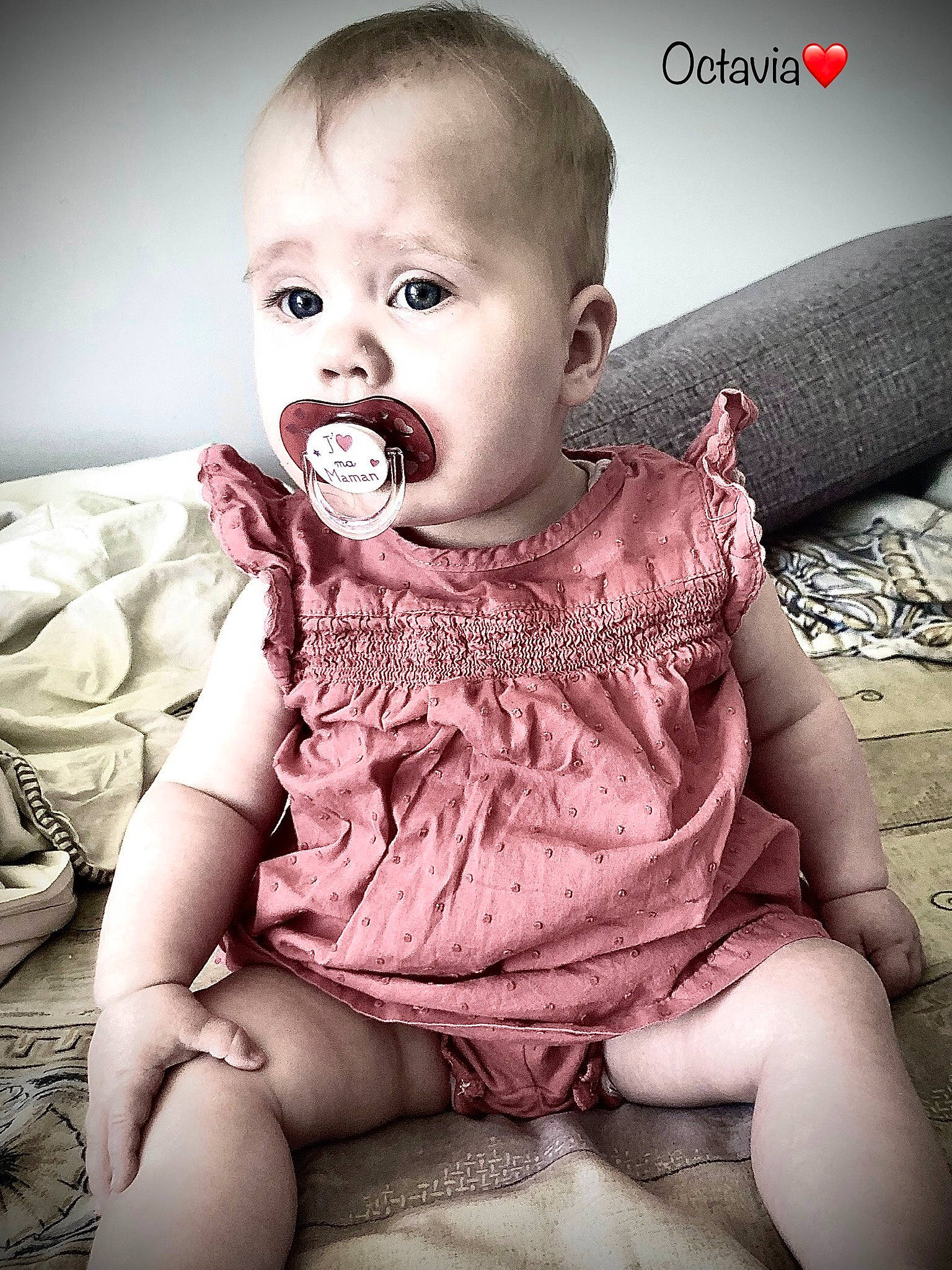 Octavia participe au concours pour gagner de l'argent avec cette photo : baby, baby_toddler_clothing, cheek, child, chin, comfort, eyelash, finger, flash_photography, happy, head, iris, lip, mouth, neck, organ, person, pink, skin, sleeve