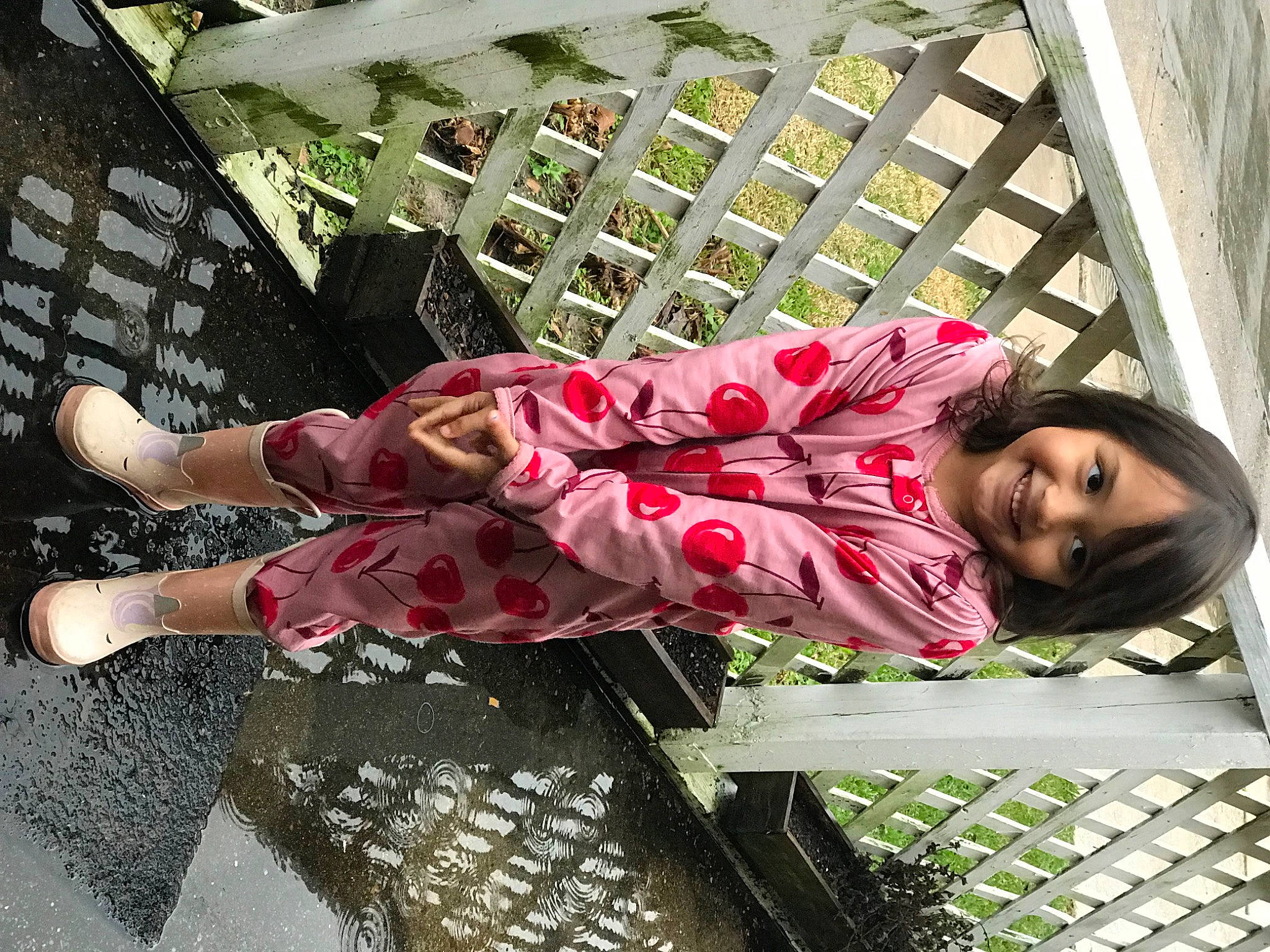 Kaili is registered to the contest to win money with this photo: child, eye, fun, human_leg, joy, leisure, magenta, metal, organ, pattern, pedestrian, person, pink, sandal, sitting, street, textile, thigh, tints_and_shades, toddler