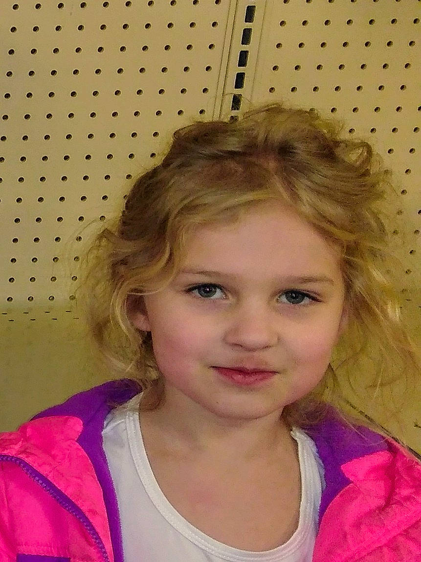 Kathleen is registered to the contest to win money with this photo: blond, brown_hair, cheek, child, child_model, chin, eye, eyebrow, face, forehead, girl, hair, hair_coloring, hairstyle, head, human_hair_color, lip, long_hair, nose, person