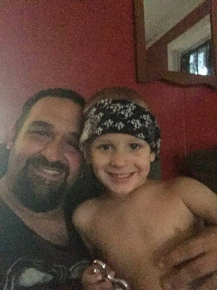 Jayden is registered to the contest to win money with this photo: cap, fun, happy, head, headgear, headwear, joy, muscle, person, photography, selfie, smile