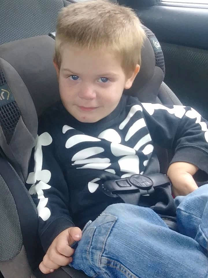 Joseph is registered to the contest to win money with this photo: auto_part, baby, baby_in_car_seat, car, car_seat, child, person, seat_belt, sitting, toddler
