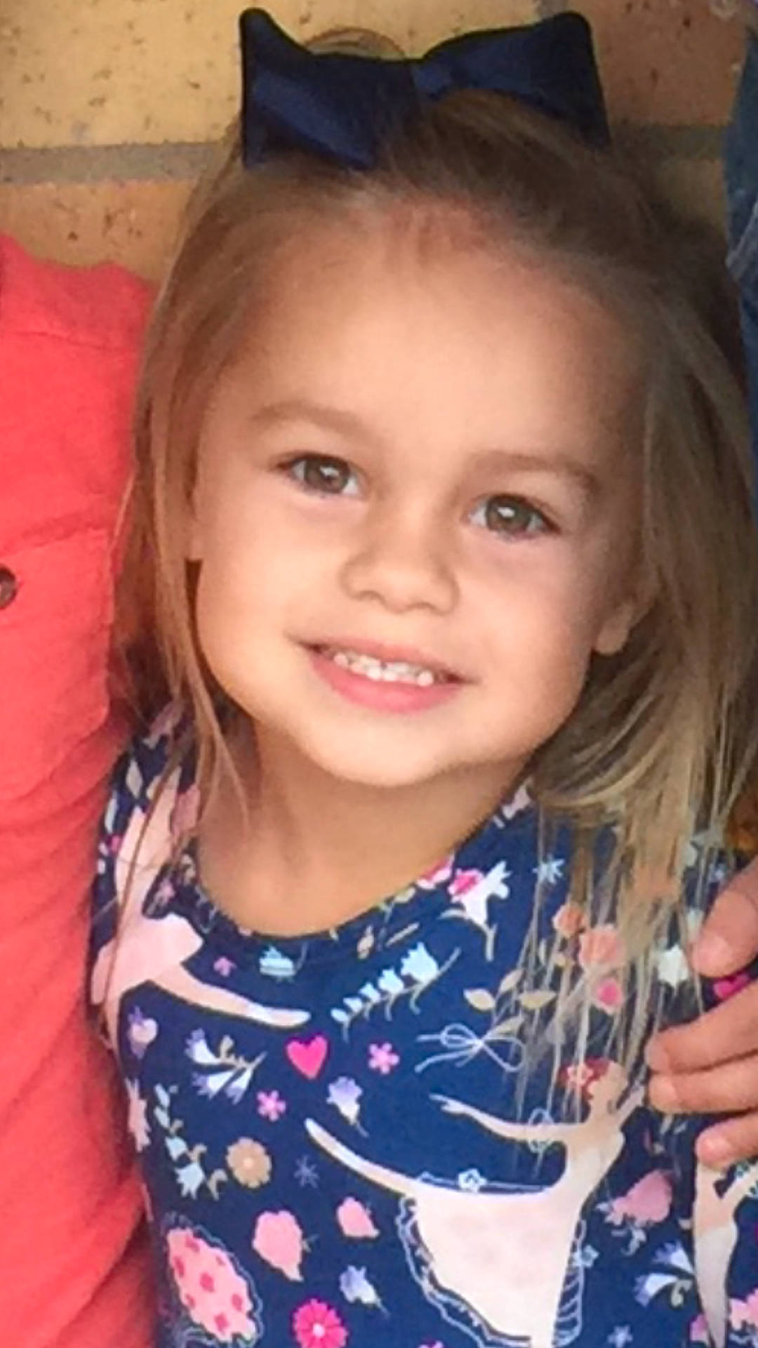 Adalena is registered to the contest to win money with this photo: blond, cheek, child, child_model, day, eye, face, forehead, girl, hair, hairstyle, head, human_hair_color, iris, joy, long_hair, organ, person, skin, smile