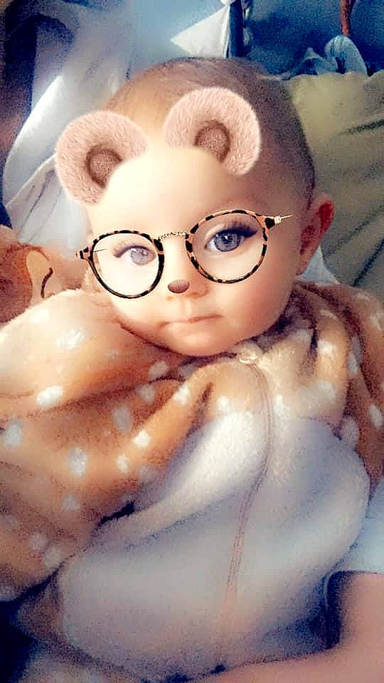 Edene participe au concours pour gagner de l'argent avec cette photo : abdomen, animated_cartoon, animation, cheek, chest, fictional_character, joint, love, muscle, organ, person, stomach, toy, trunk