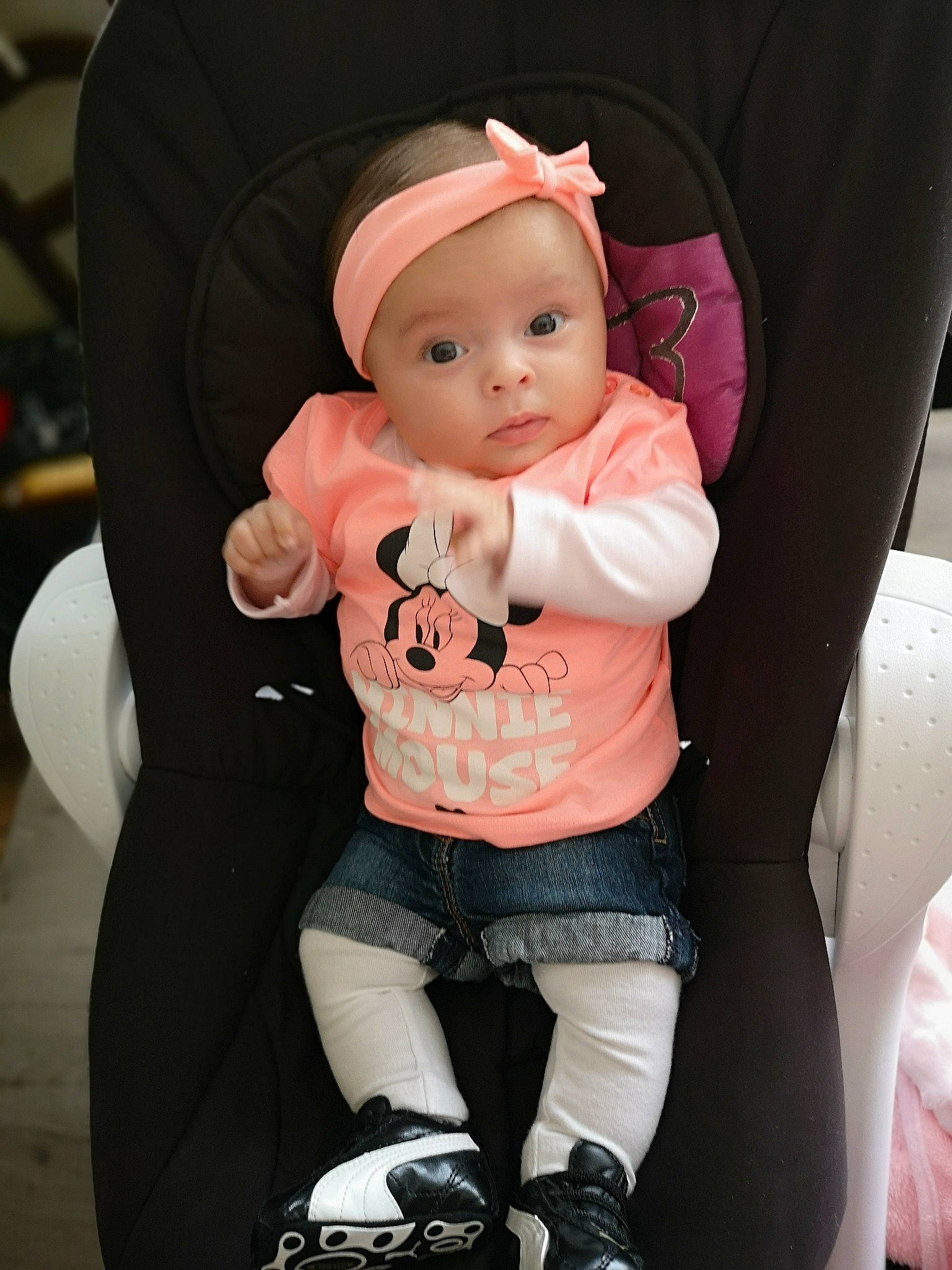 Mya participe au concours pour gagner de l'argent avec cette photo : baby, baby_carriage, baby_products, car_seat, cheek, child, eye, footwear, head, jeans, person, pink, product, shoe, skin, toddler