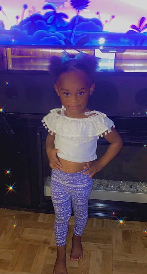 Jacei is registered to the contest to win money with this photo: abdomen, blue, chest, electric_blue, entertainment, event, fashion_design, flooring, fun, human_leg, leg, leisure, magenta, party, person, purple, t_shirt, thigh, toddler, trunk