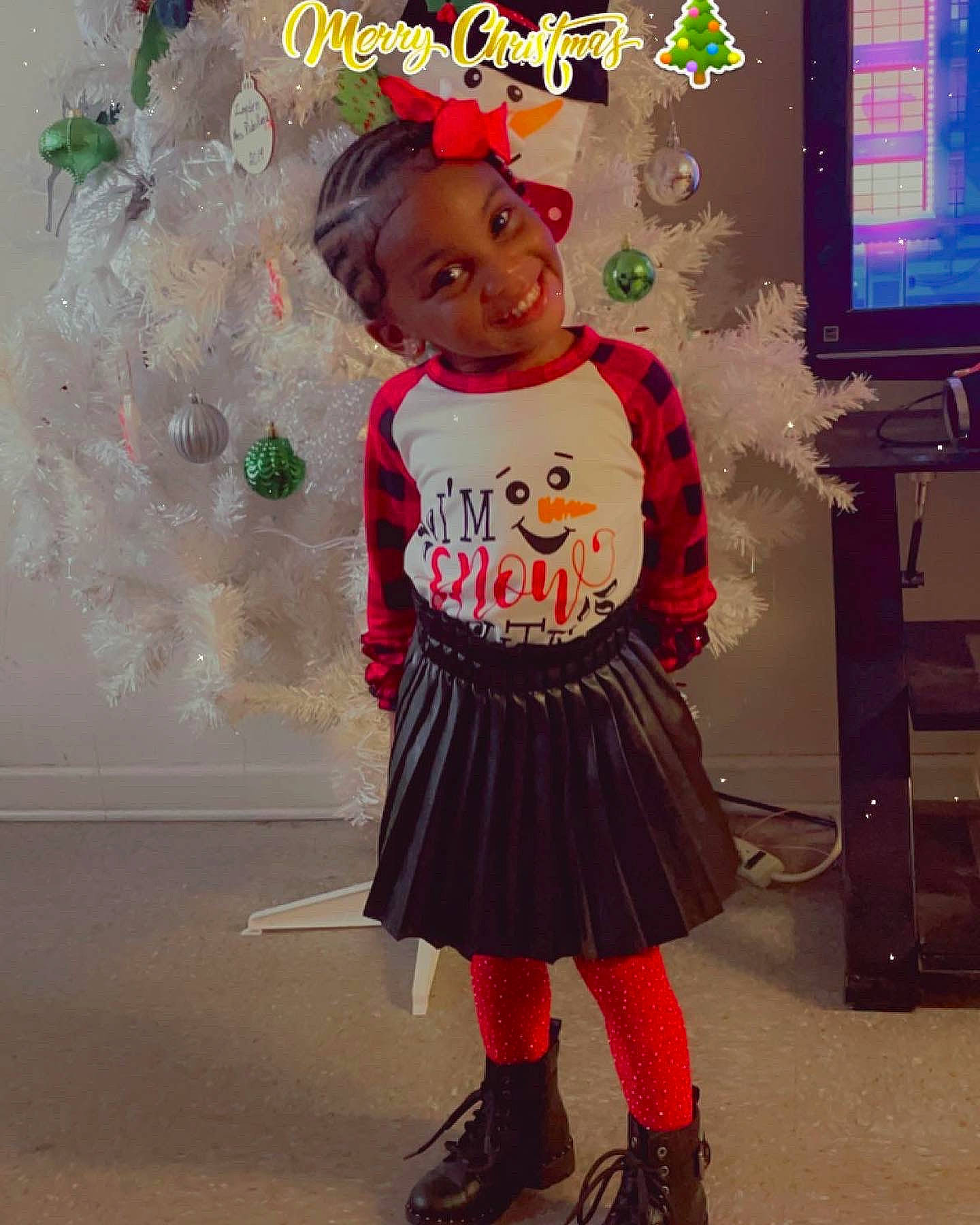 Kacion is registered to the contest to win money with this photo: baby_toddler_clothing, child, computer_monitor, costume, display_device, event, fashion_design, fun, happy, headwear, joy, led_backlit_lcd_display, magenta, party_supply, pattern, person, pink, sleeve, sock, t_shirt