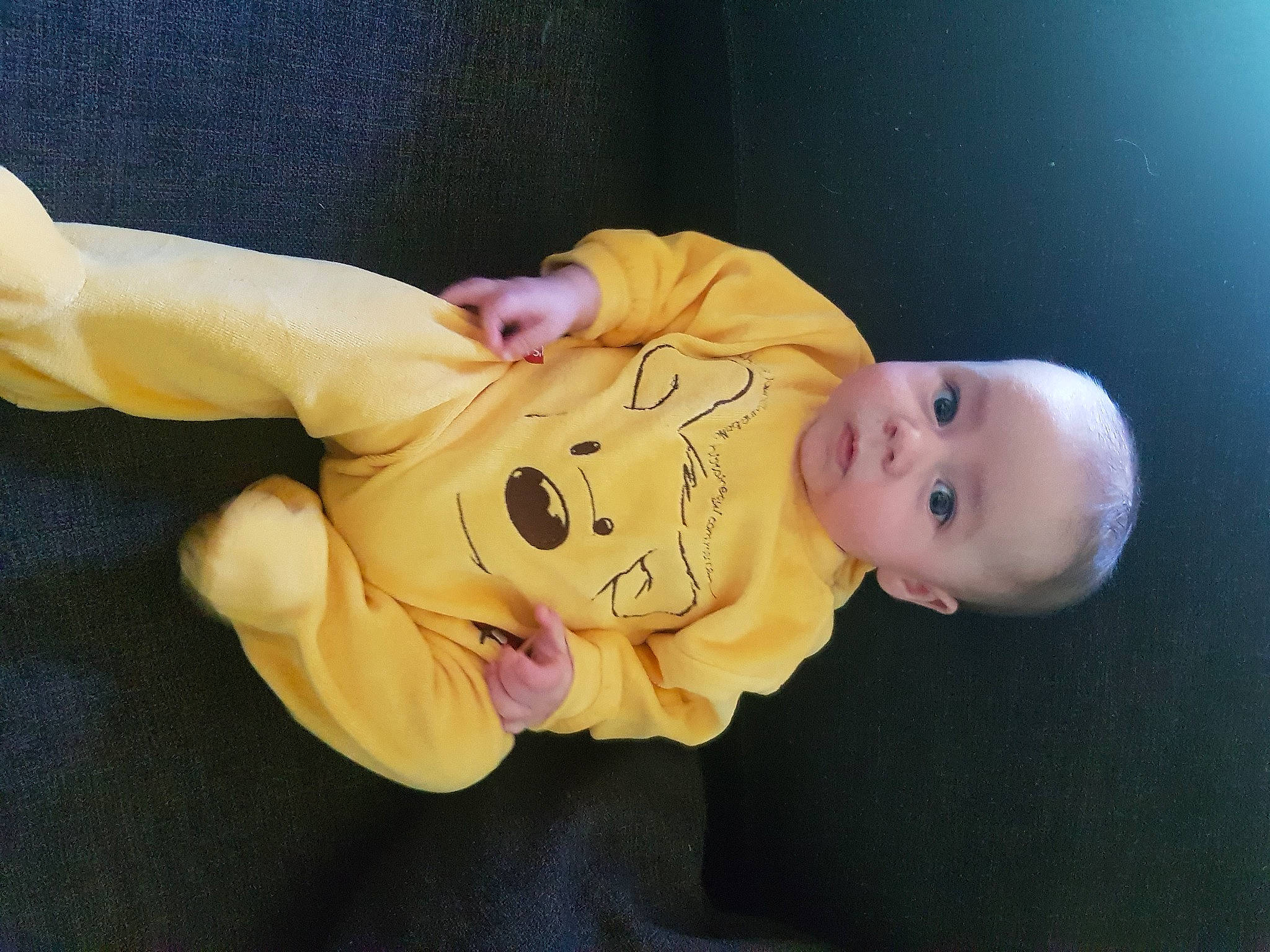 Ethan participe au concours pour gagner de l'argent avec cette photo : arm, baby, baby_products, baby_toddler_clothing, cheek, eye, finger, fun, gesture, hand, human_body, mouth, nose, person, product, skin, smile, thumb, toddler, toy