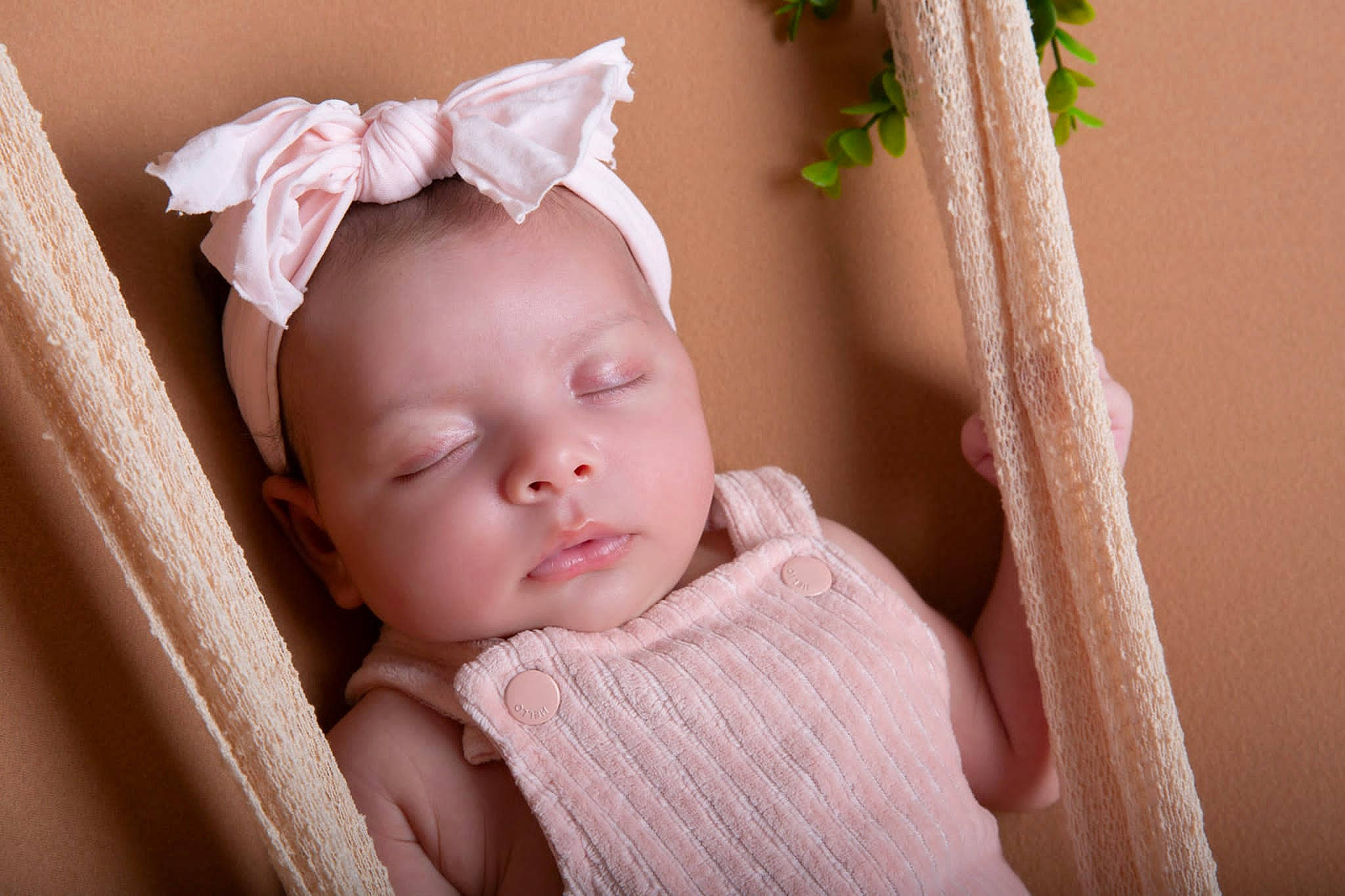 Djenna participe au concours pour gagner de l'argent avec cette photo : arm, baby, baby_toddler_clothing, cheek, child, clothing, dress, eyelash, hand, happy, headband, headpiece, iris, lip, peach, person, pink, skin, sleeve, toddler