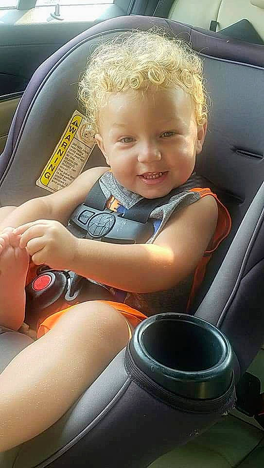 Arwyn is registered to the contest to win money with this photo: auto_part, automotive_design, automotive_exterior, automotive_lighting, automotive_tire, automotive_wheel_system, baby_toddler_clothing, car, car_seat, child, comfort, fun, light, motor_vehicle, person, product, smile, steering_wheel, thigh, toddler