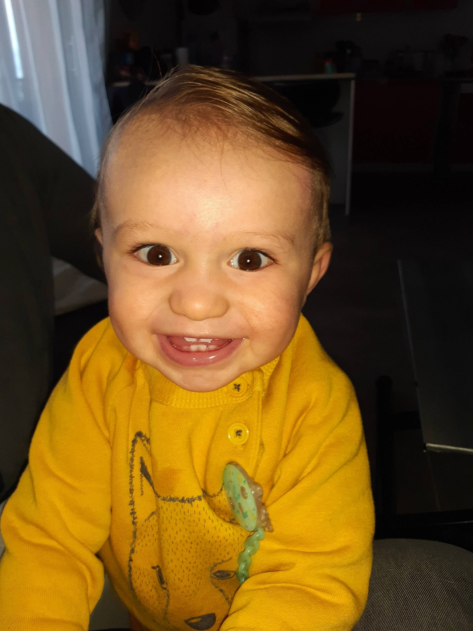 Eden a rejoint le concours — aidez-le/la à gagner de superbes lots ! baby, cheek, child, chin, ear, eye, face, facial_expression, forehead, fun, head, iris, joy, lip, mouth, nose, person, sitting, skin, smile