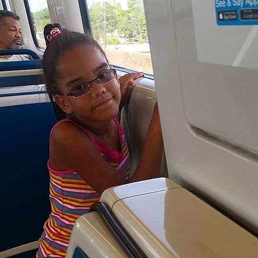 Rihanna is registered to the contest to win money with this photo: person, vacation
