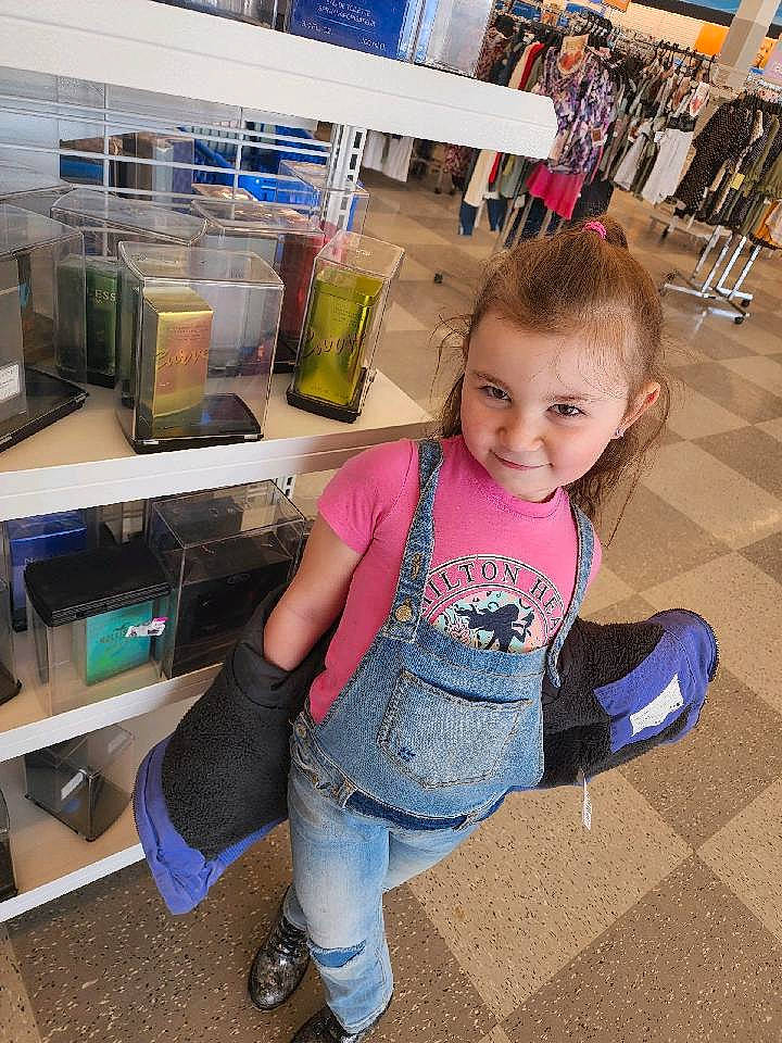 Selene joined the competition — help win amazing prizes! bag, child, city, flooring, fun, happy, joint, joy, leisure, luggage_and_bags, magenta, person, shoe, sitting, smile, sneakers, sock, standing, t_shirt, thigh