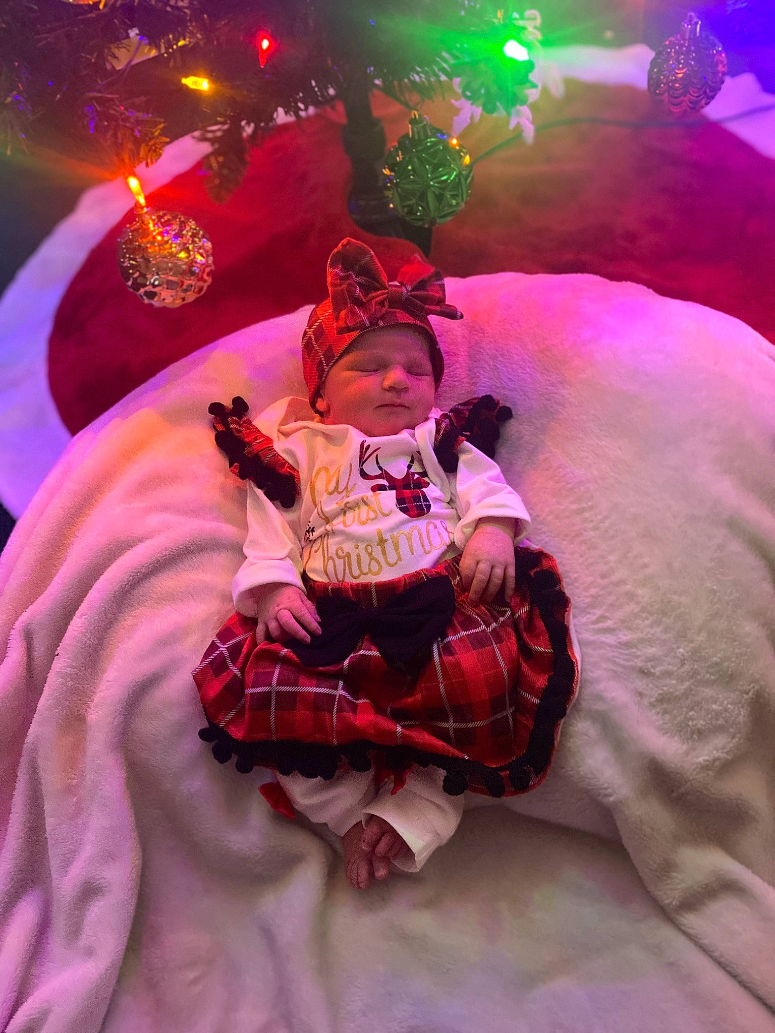 Bristol joined the competition — help win amazing prizes! christmas, christmas_ornament, costume_hat, entertainment, event, fictional_character, fun, hat, holiday, light, lighting, magenta, performance_art, performing_arts, person, pink, plant, purple, recreation, toddler