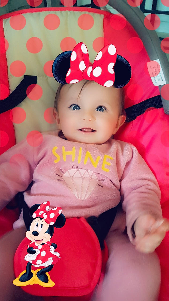 Rose participe au concours pour gagner de l'argent avec cette photo : baby, baby_products, baby_toddler_clothing, cap, cheek, child, costume_hat, facial_expression, fun, happy, headband, headwear, pattern, person, pink, red, skin, sleeve, smile, textile