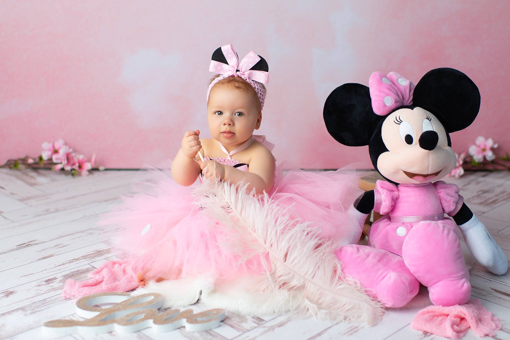 Ilyanna a rejoint le concours — aidez-le/la à gagner de superbes lots ! baby_toddler_clothing, child, costume_hat, dress, event, fashion_accessory, font, fur, happy, headpiece, magenta, mythical_creature, person, pink, stuffed_toy, sweetness, teddy_bear, textile, toddler, toy