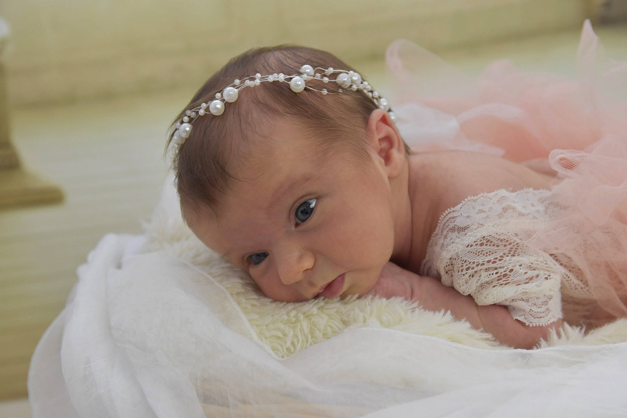 Anastazya participe au concours pour gagner de l'argent avec cette photo : baby, baby_toddler_clothing, bridal_accessory, child, comfort, embellishment, event, fashion_accessory, flash_photography, grass, hair_accessory, happy, headband, headgear, headpiece, iris, jewellery, linens, person, skin