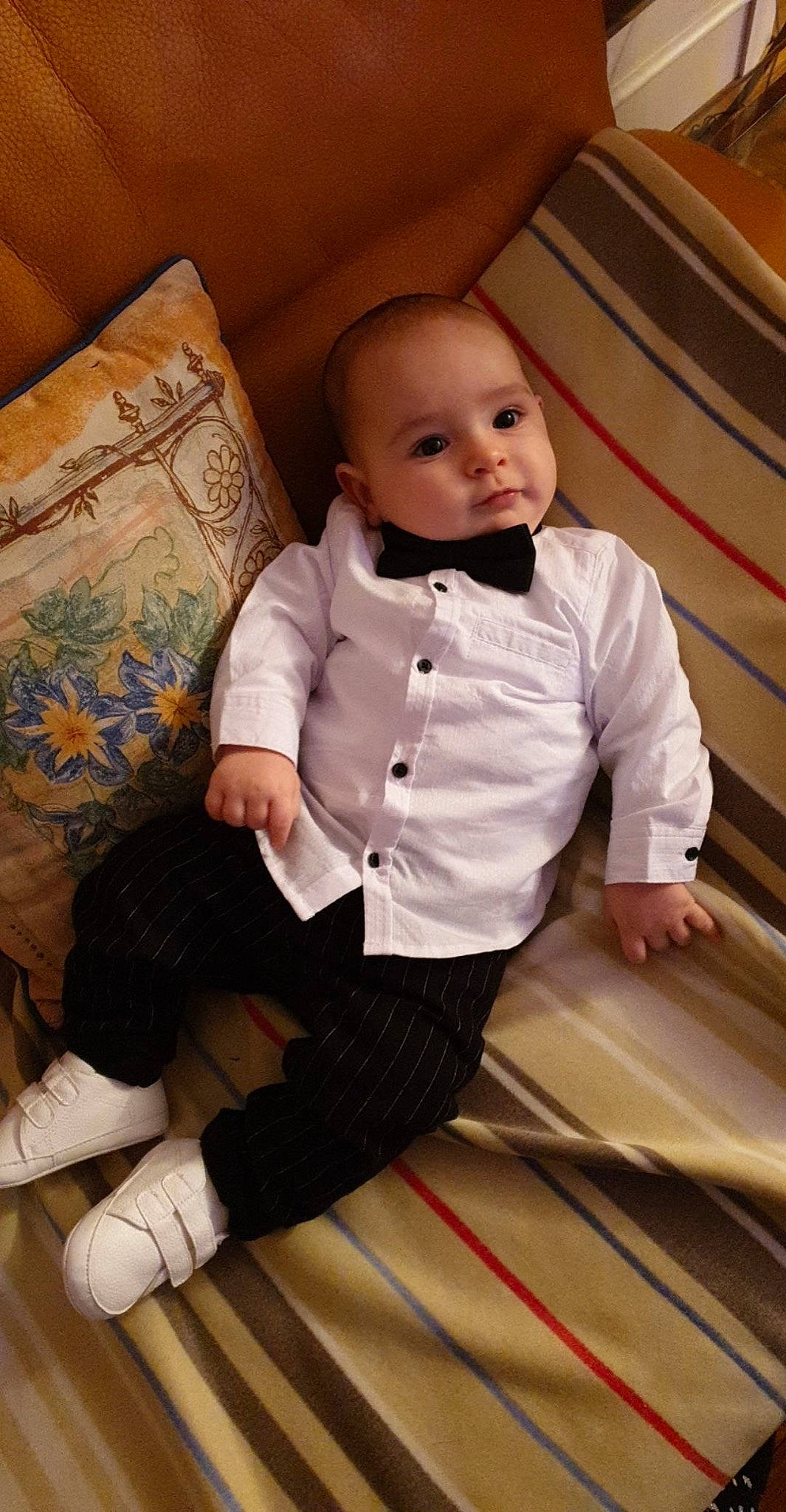 Kelian participe au concours pour gagner de l'argent avec cette photo : baby, child, person, toddler