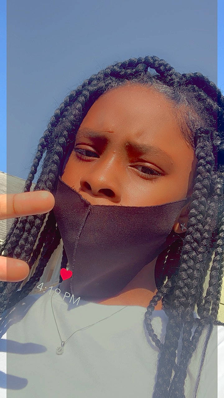 Kyanna is registered to the contest to win money with this photo: beauty, black_hair, cheek, cool, dreadlocks, eye, eyebrow, face, forehead, hair, hairstyle, head, headgear, jaw, lip, long_hair, mouth, nose, person, selfie