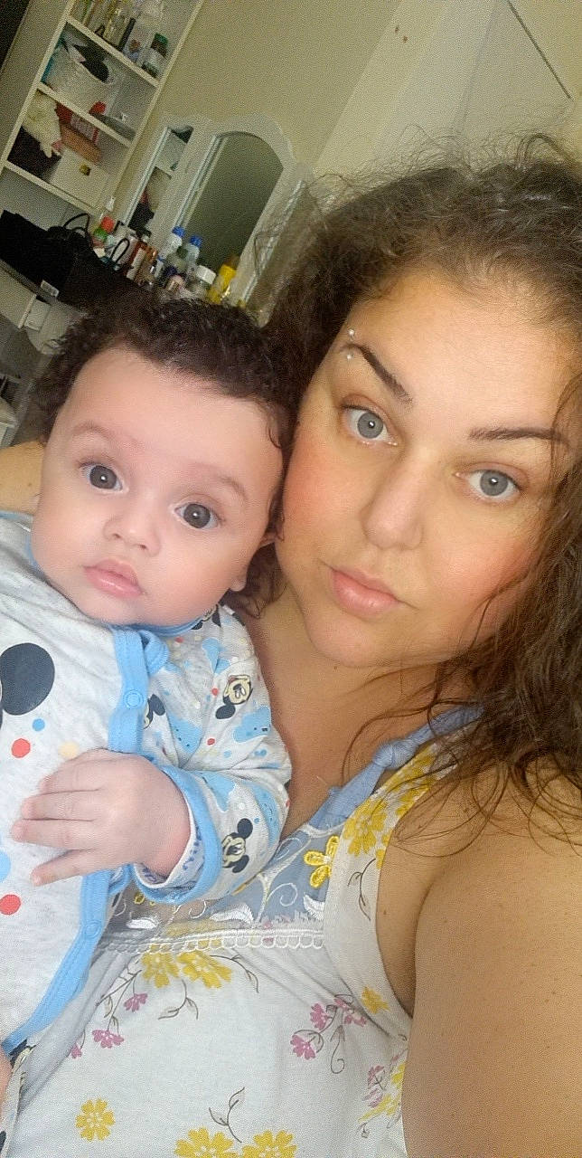 Warren participe au concours pour gagner de l'argent avec cette photo : baby, black_hair, brown_hair, cheek, child, chin, eye, eyebrow, eyelash, forehead, fun, happy, iris, lip, mouth, nose, organ, person, selfie, skin