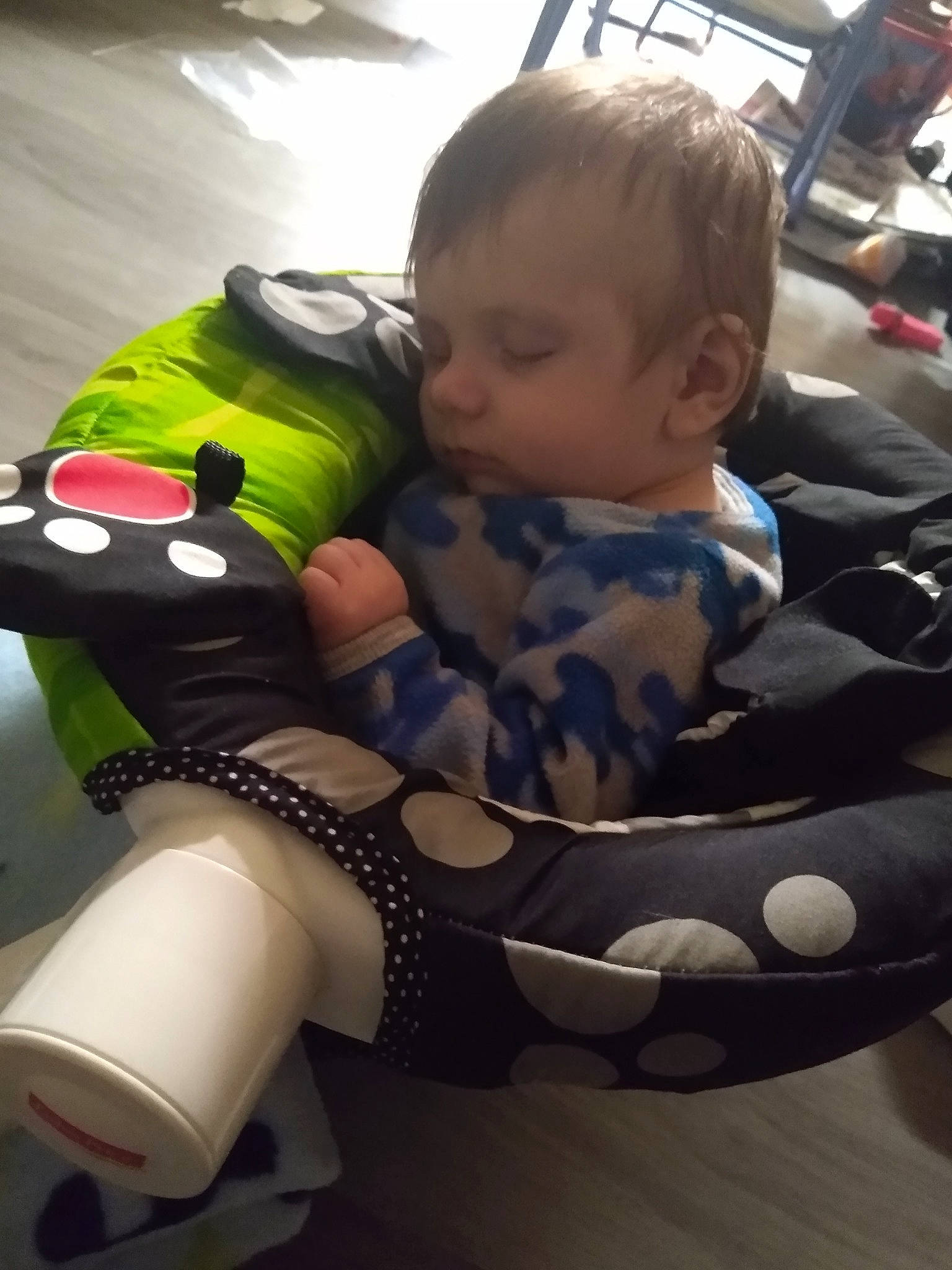 Colton is registered to the contest to win money with this photo: auto_part, baby, baby_carriage, baby_in_car_seat, baby_products, baby_safety, baby_toddler_clothing, car_seat, child, comfort, design, fun, human_leg, pattern, person, personal_protective_equipment, product, sitting, sleeve, thigh