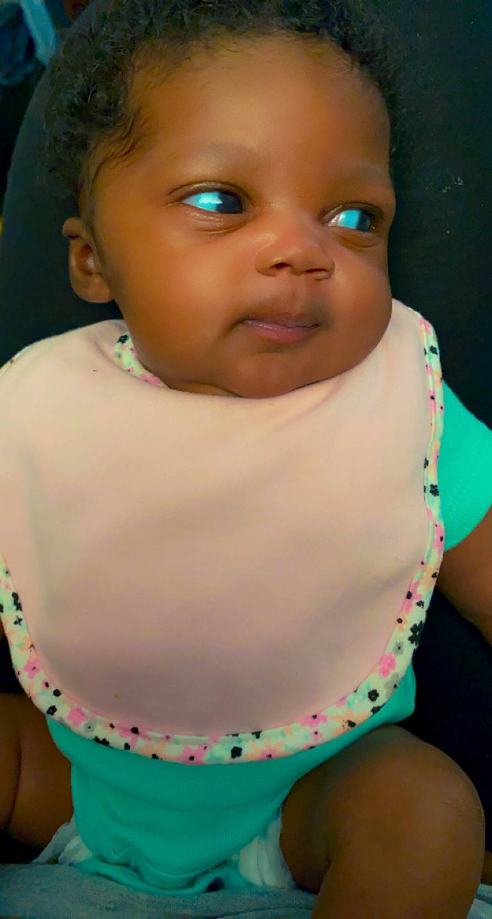 Dream is registered to the contest to win money with this photo: blue, cheek, chin, eyebrow, eyelash, face, facial_expression, forehead, hair, hairstyle, head, human_body, joint, lip, mouth, neck, nose, organ, person, shoulder