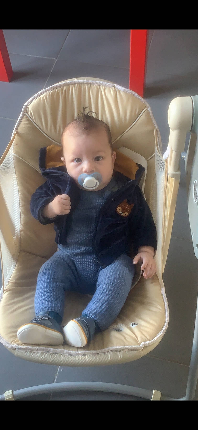 Youcef participe au concours pour gagner de l'argent avec cette photo : auto_part, baby, baby_carriage, baby_in_car_seat, baby_products, baby_safety, baby_toddler_clothing, baby_toys, car_seat, chair, cheek, child, comfort, fun, head_restraint, lap, person, product, seat_belt, sitting