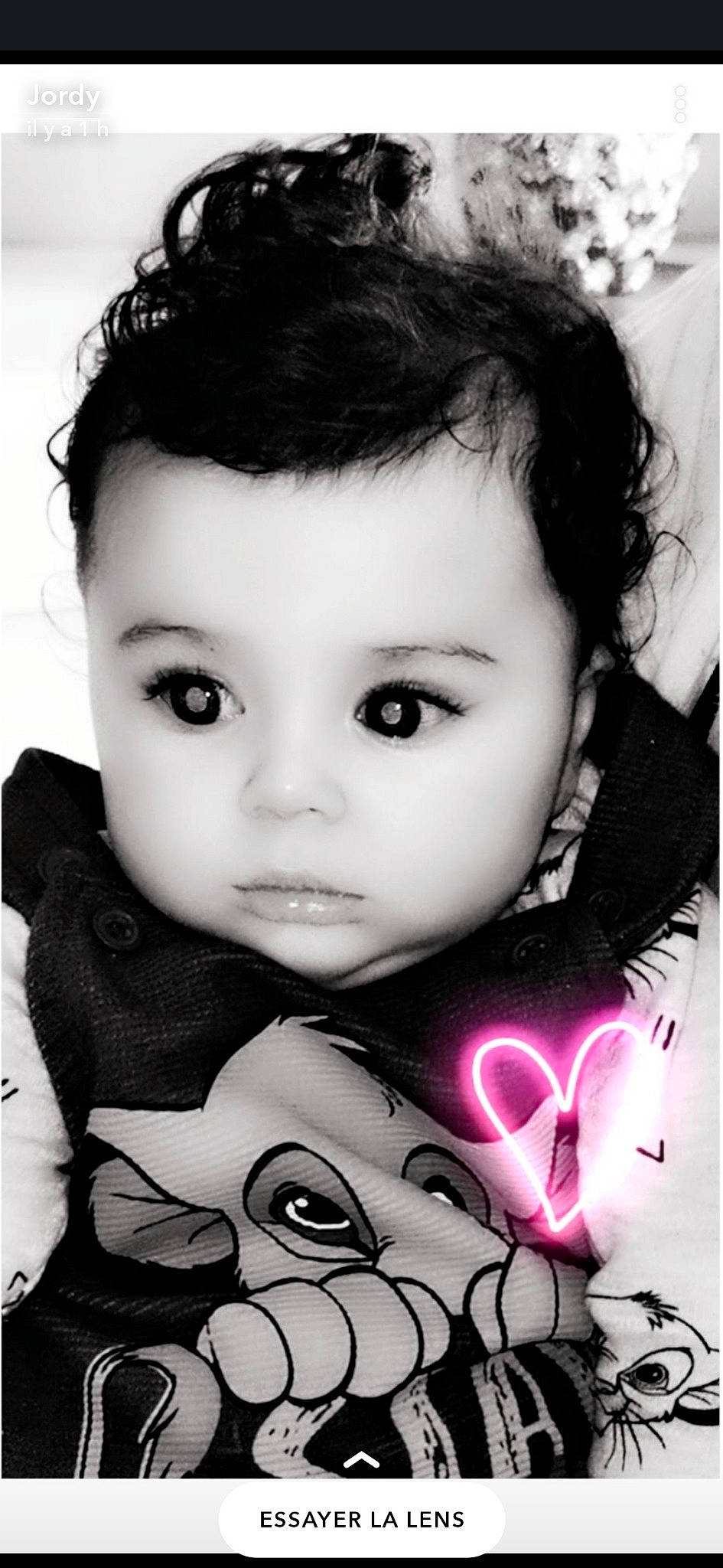 Kynaï a rejoint le concours — aidez-le/la à gagner de superbes lots ! beauty, black_and_white, black_hair, cheek, child, cool, eye, eyebrow, eyelash, face, forehead, hair, head, iris, lip, monochrome, nose, person, photograph, photography