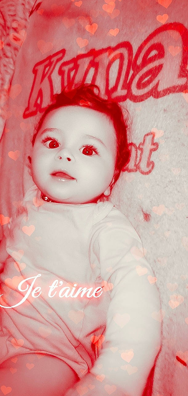 Kynaï participe au concours pour gagner de l'argent avec cette photo : cheek, child, person, red