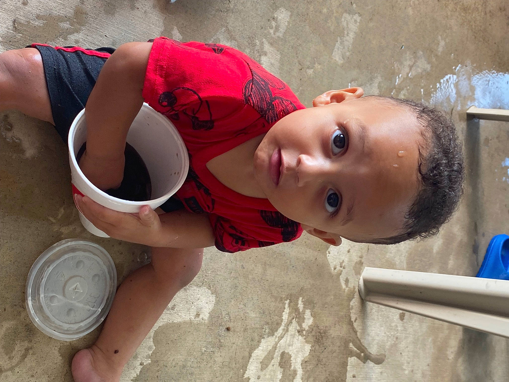 Dion is registered to the contest to win money with this photo: automotive_tire, automotive_wheel_system, baby, beach, bucket, carmine, child, fun, happy, hat, human_leg, leisure, person, play, sand, smile, soil, thigh, toddler, vacation