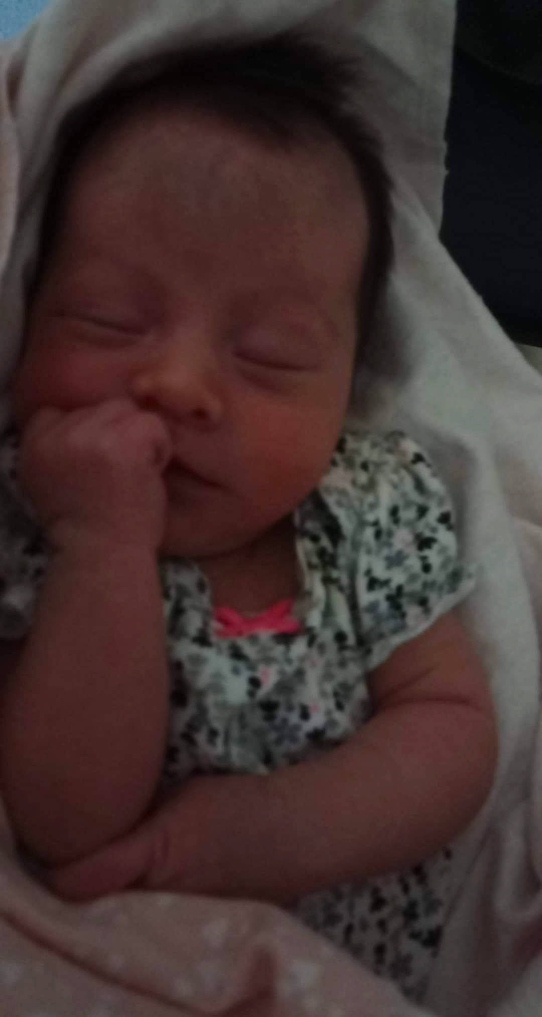 Emaree is registered to the contest to win money with this photo: baby, bedtime, cheek, child, chin, eye, eyebrow, face, facial_expression, finger, forehead, hand, head, human, lip, mouth, nose, person, skin, sleep