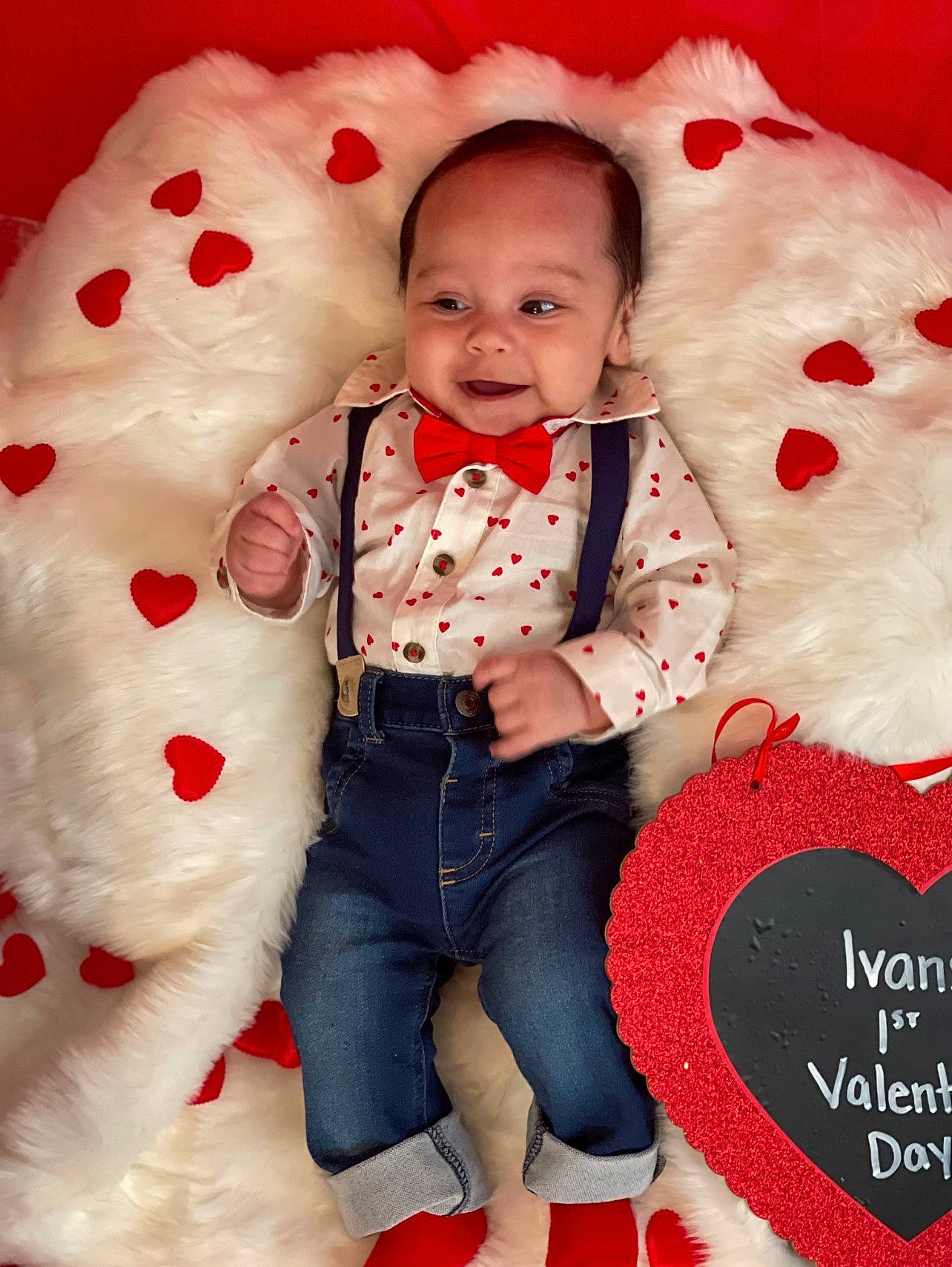 Ivan is registered to the contest to win money with this photo: baby, baby_toddler_clothing, beauty, child, christmas, christmas_eve, clothing, event, facial_expression, happy, holiday, outerwear, pattern, person, pink, red, sleeve, smile, textile, toddler