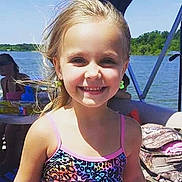 Angela Bond is registered to the contest to win money with this photo: