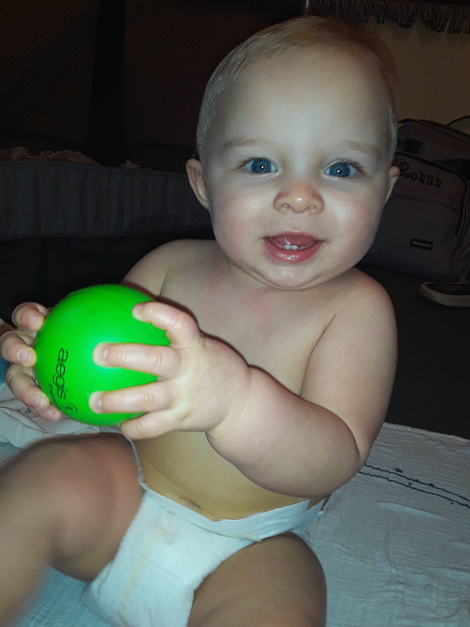 Ronan is registered to the contest to win money with this photo: baby, baby_products, cheek, child, eye, face, head, iris, person, product, skin, smile, toddler