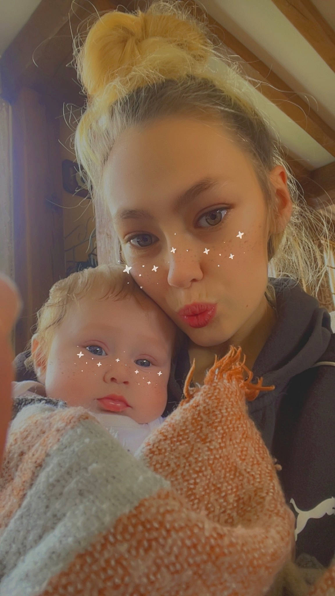 Thyago participe au concours pour gagner de l'argent avec cette photo : cheek, child, chin, close_up, ear, eyebrow, eyelash, face, facial_expression, forehead, happy, head, iris, lip, mouth, nose, organ, people, person, skin