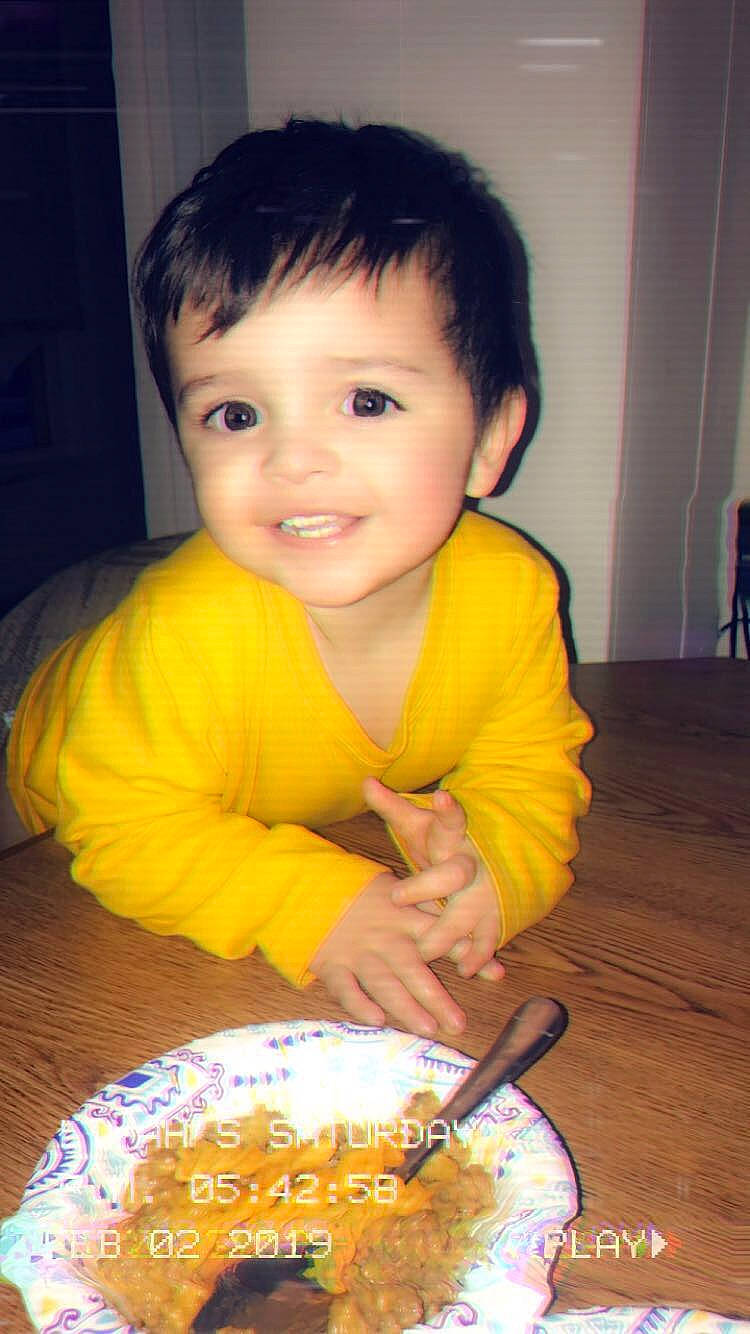 Zaedyn is registered to the contest to win money with this photo: baby, birthday, child, comfort_food, cuisine, dish, eating, food, joy, person, smile, sweetness, toddler