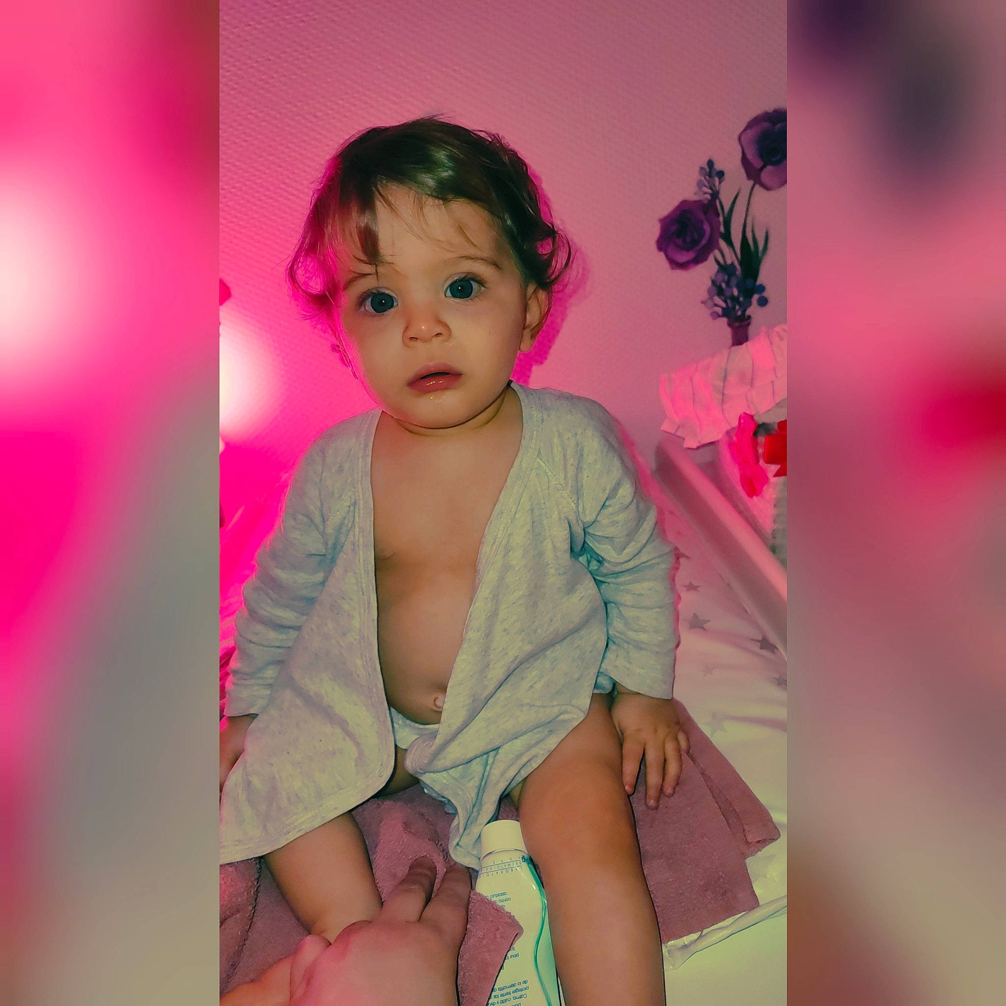 Livia participe au concours pour gagner de l'argent avec cette photo : baby, baby_toddler_clothing, cheek, chest, child, dress, eyelash, flash_photography, fun, hair, happy, human_leg, magenta, person, pink, purple, skin, sleeve, thigh, toddler