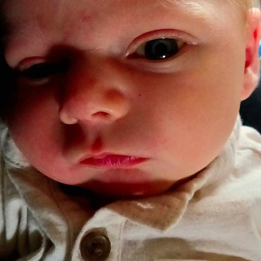 Huck is registered to the contest to win money with this photo: baby, baby_toddler_clothing, cheek, child, chin, ear, eyebrow, eyelash, forehead, hairstyle, happy, iris, jaw, lip, mouth, neck, nose, skin, sleeve, toddler