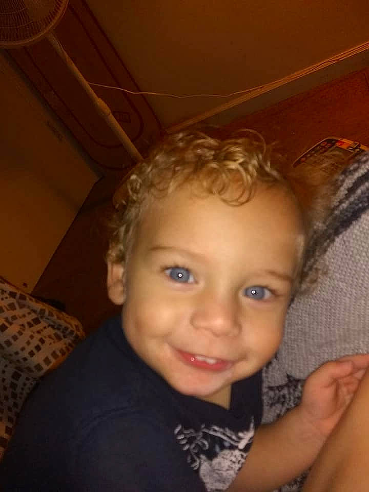 Kingston is registered to the contest to win money with this photo: cheek, child, chin, ear, eye, eyebrow, face, facial_expression, forehead, hair, hairstyle, head, iris, joy, lip, mouth, nose, organ, person, skin