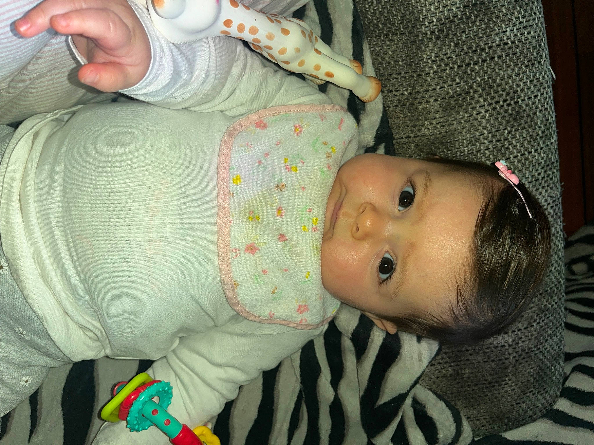 Kiara participe au concours pour gagner de l'argent avec cette photo : arm, baby, baby_products, baby_toddler_clothing, cheek, child, comfort, ear, facial_expression, finger, gesture, hand, human_body, lip, mouth, nose, organ, person, product, skin