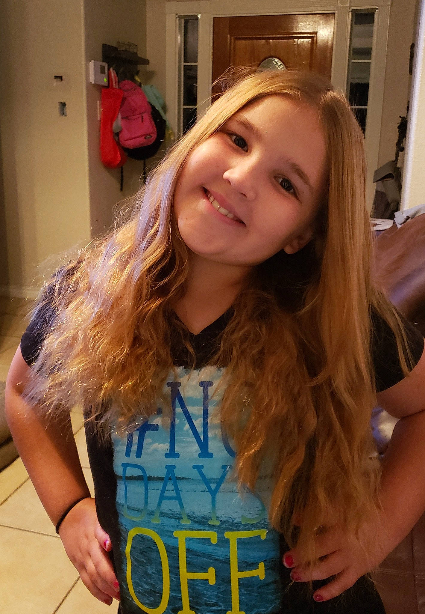 Ellyana joined the competition — help win amazing prizes! beauty, black_hair, blond, brown_hair, cool, hair, hair_coloring, hairstyle, joy, long_hair, person, selfie, smile, surfer_hair, waist