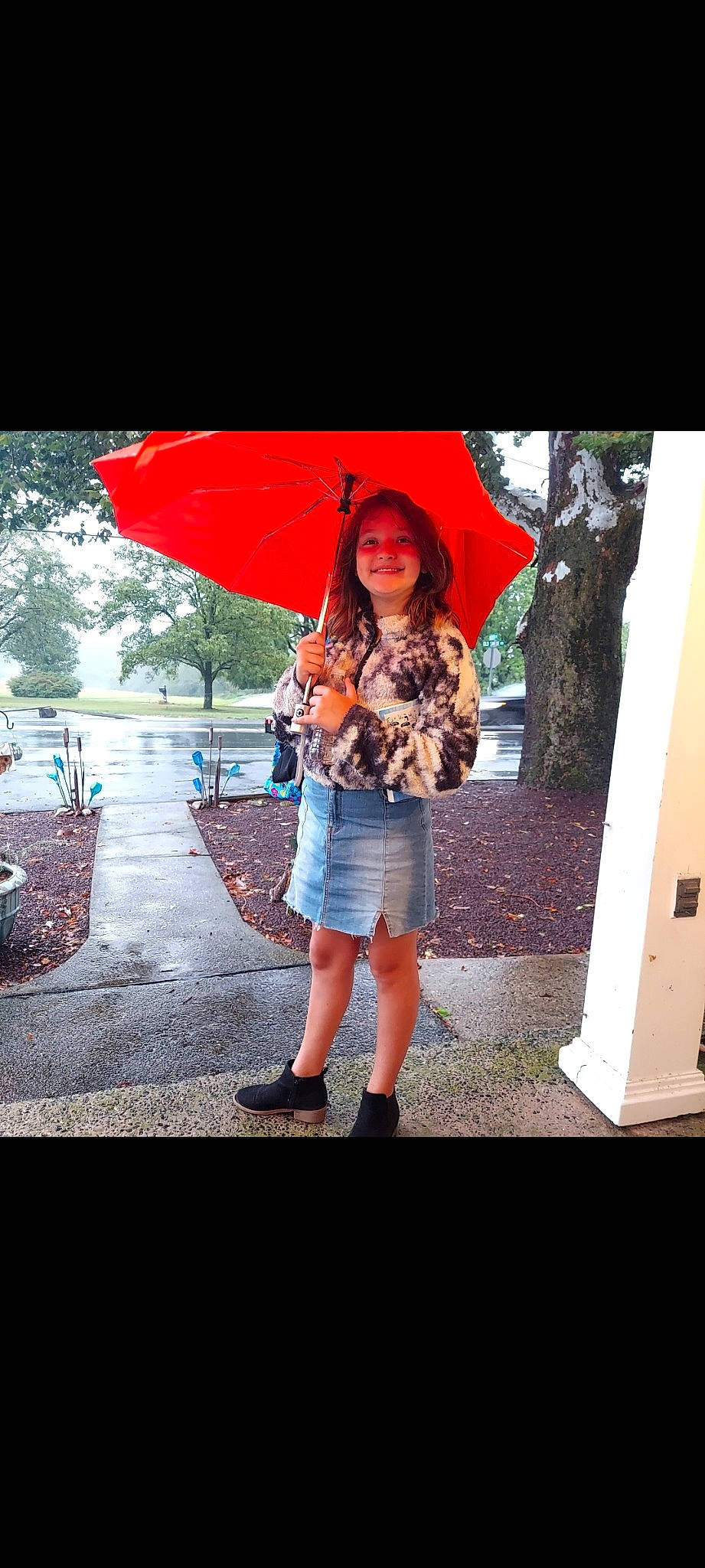 Sienna joined the competition — help win amazing prizes! cool, denim, electric_blue, eyewear, flash_photography, fun, happy, human_leg, joy, knee, leisure, magenta, pattern, person, pink, plaid, smile, tartan, tints_and_shades, travel