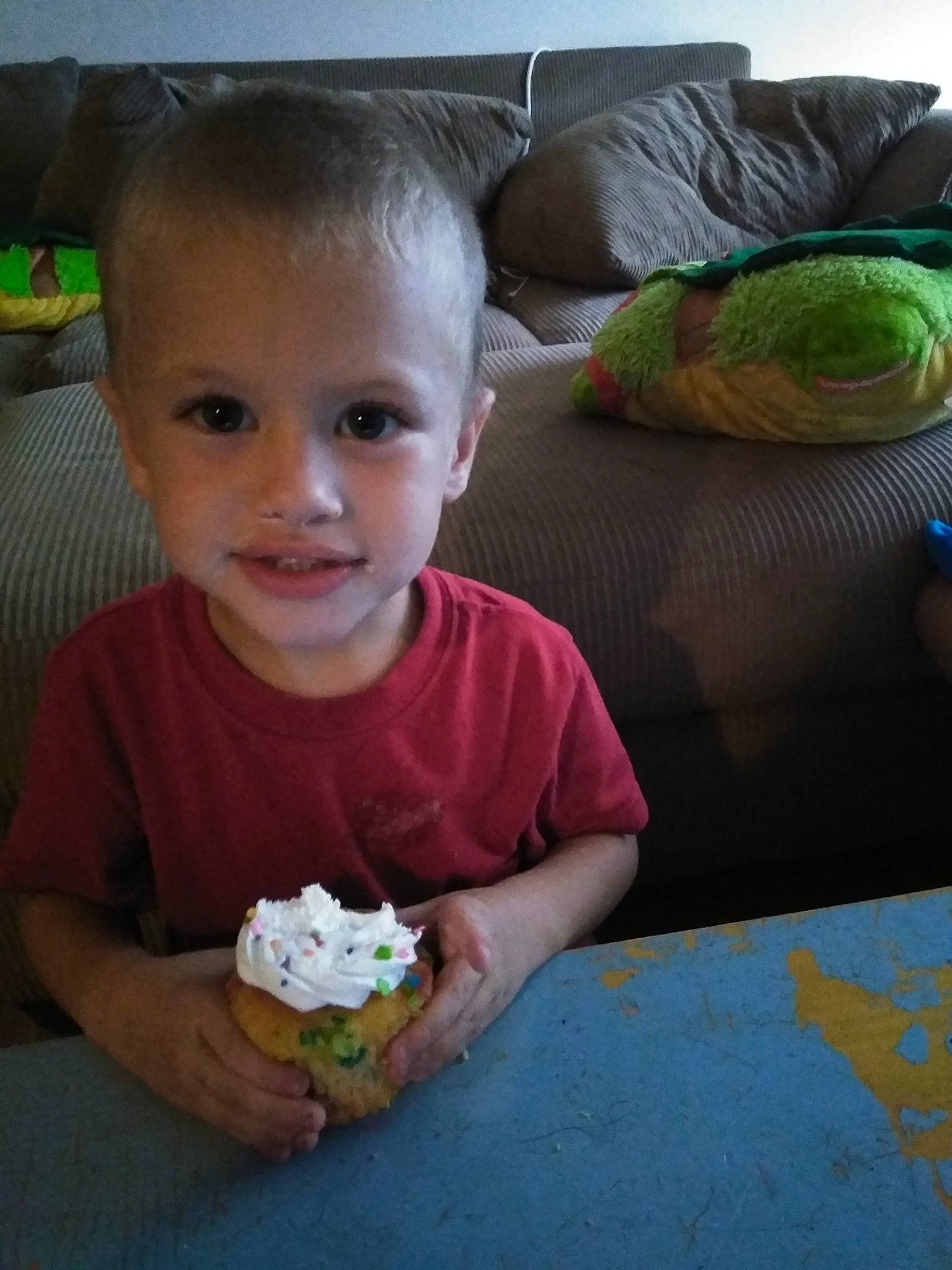 Kohle joined the competition — help win amazing prizes! child, eating, face, fun, green, head, infant, person, play, toddler