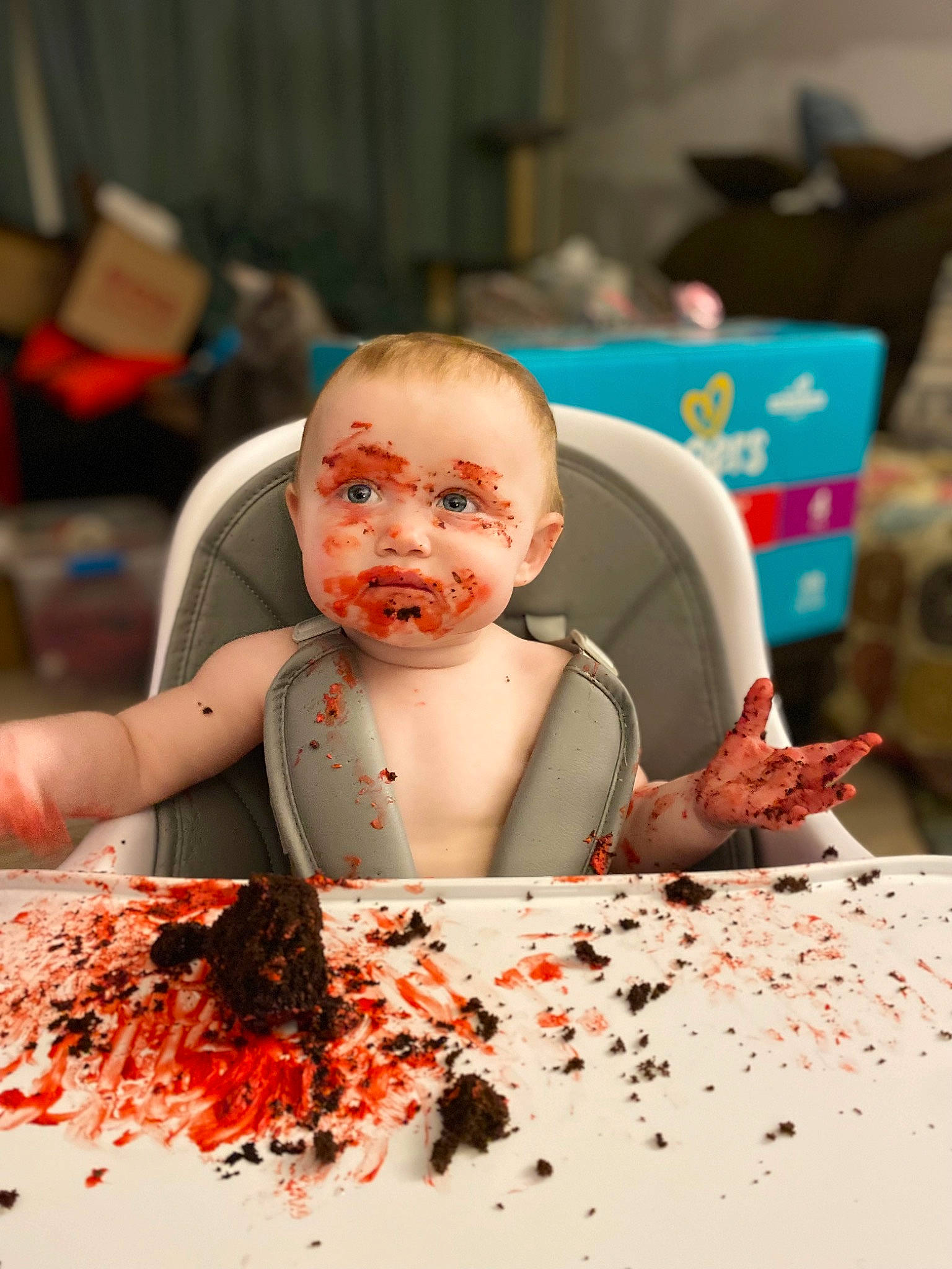 Ivory is registered to the contest to win money with this photo: art, baby, bathing, birthday, birthday_cake, buttercream, cake_decorating, child, event, fictional_character, flesh, food, fun, happy, icing, mouth, person, room, sitting, sweetness