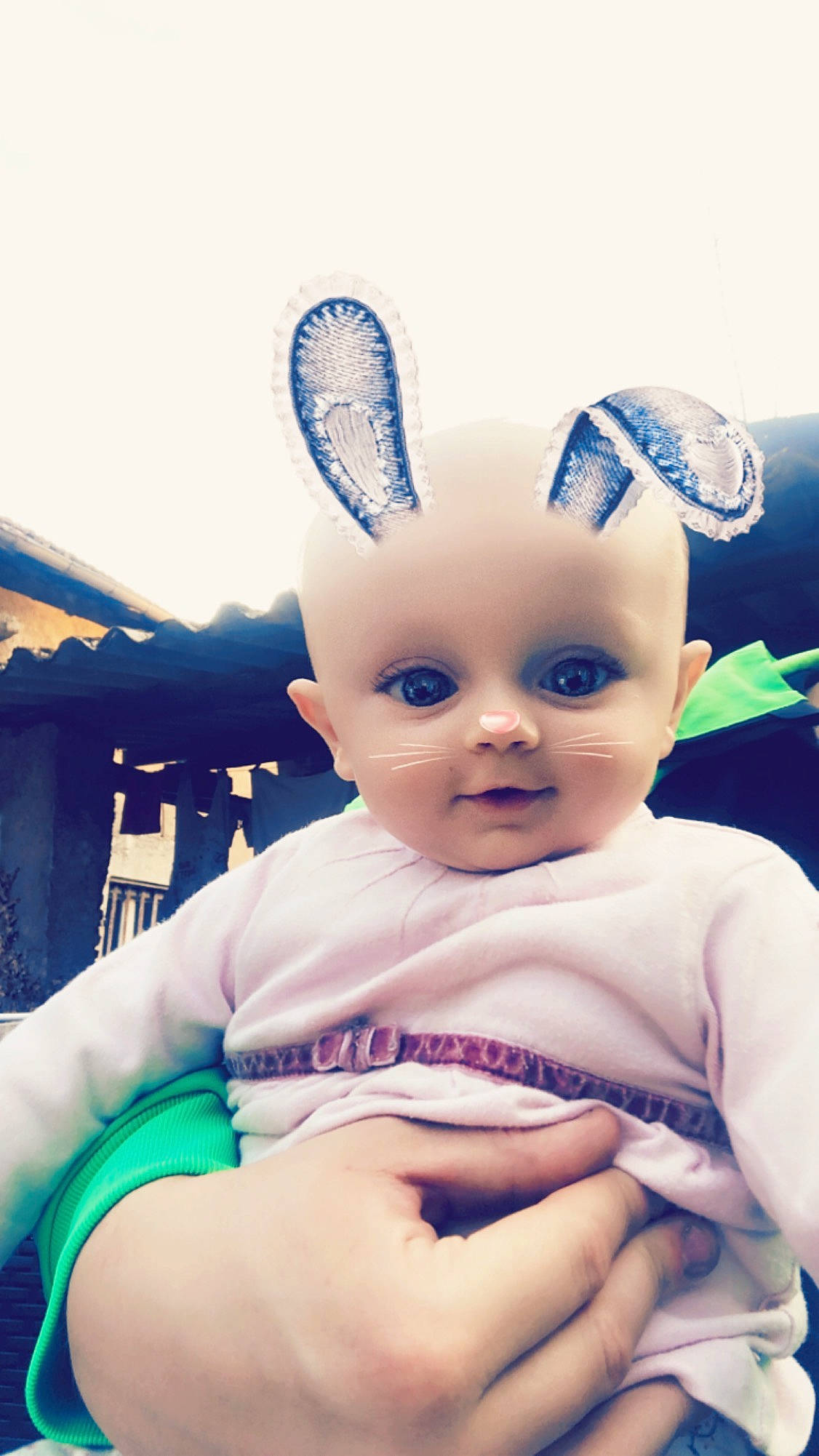 Maëlys a rejoint le concours — aidez-le/la à gagner de superbes lots ! baby, child, ear, easter_bunny, eye, head, headgear, nose, organ, person, rabbit, skin, sky, smile, toddler