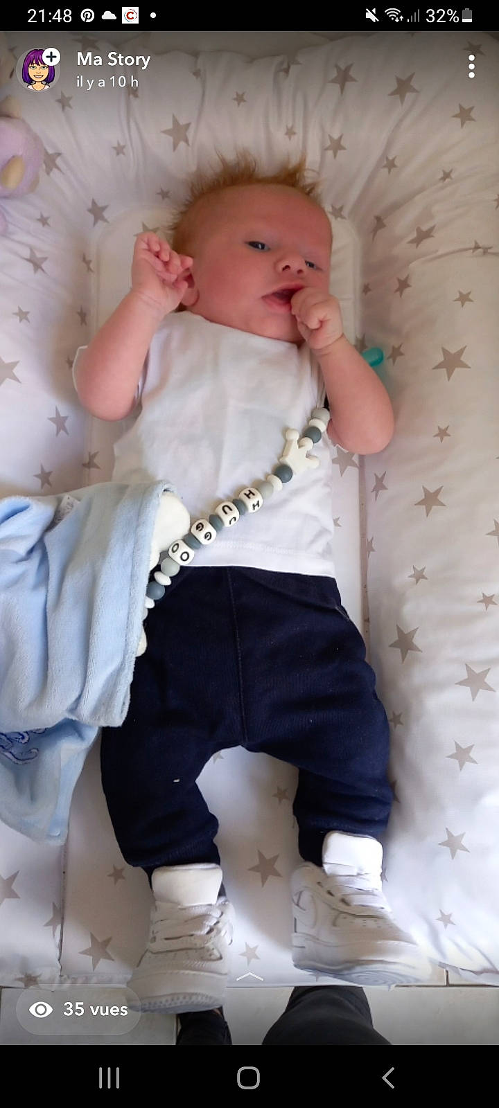 Hugo participe au concours pour gagner de l'argent avec cette photo : baby, baby_products, baby_toddler_clothing, cheek, child, comfort, knee, leg, linens, pattern, person, pink, sitting, skin, sleeve, sock, textile, thigh, thumb, toddler