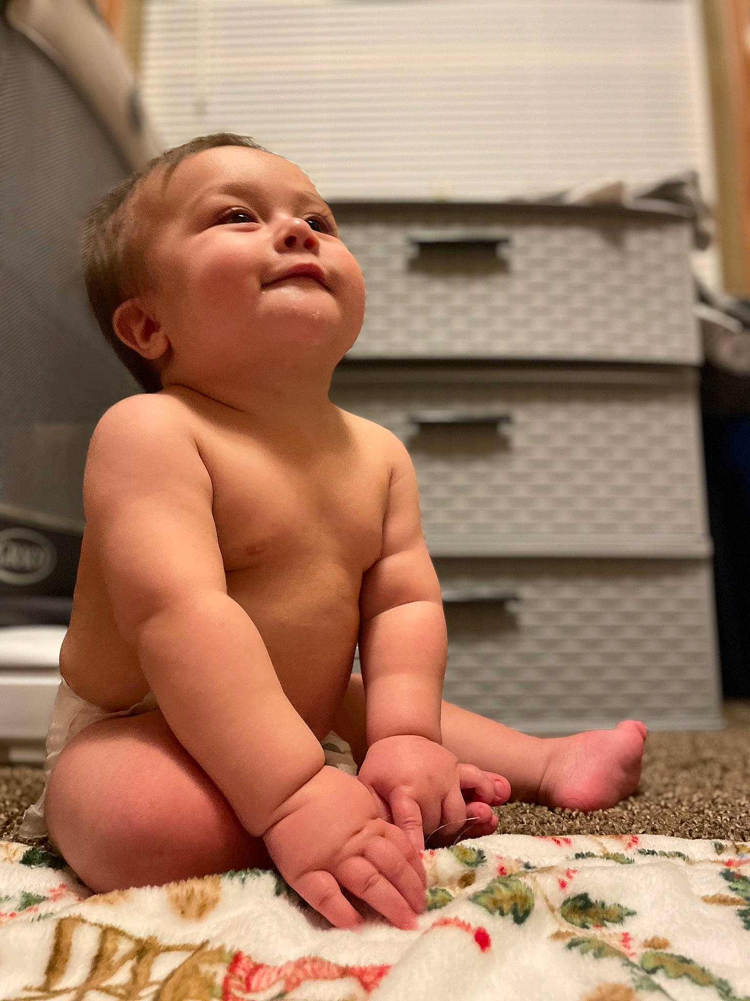 Forrest is registered to the contest to win money with this photo: arm, baby, cheek, chest, comfort, eye, eyebrow, face, finger, happy, human_body, joint, lip, mouth, muscle, nose, person, skin, smile, stomach