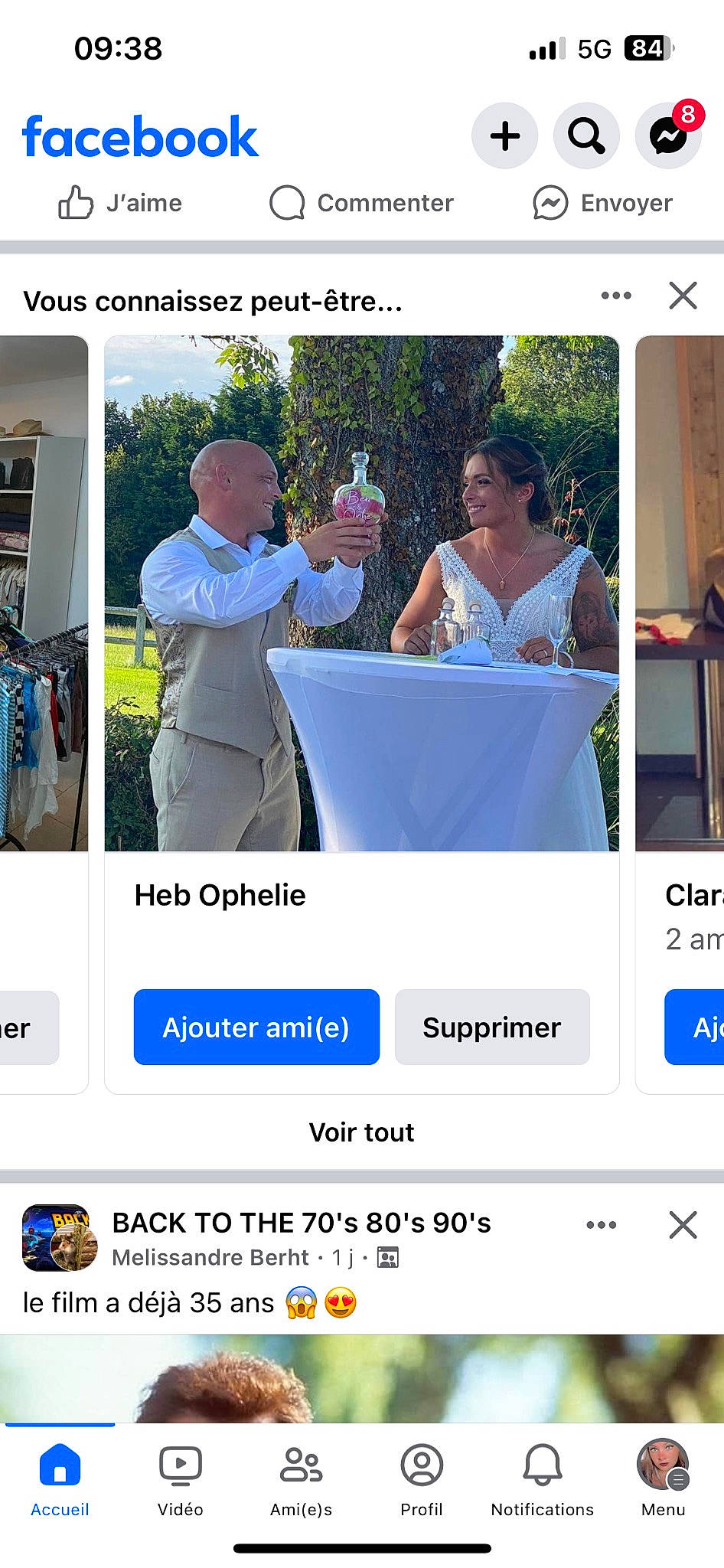 Kelsy participe au concours pour gagner de l'argent avec cette photo : advertising, brand, conversation, event, font, formal_wear, fun, gesture, happy, joy, leisure, logo, multimedia, news, person, photo_caption, product, recreation, screenshot, software